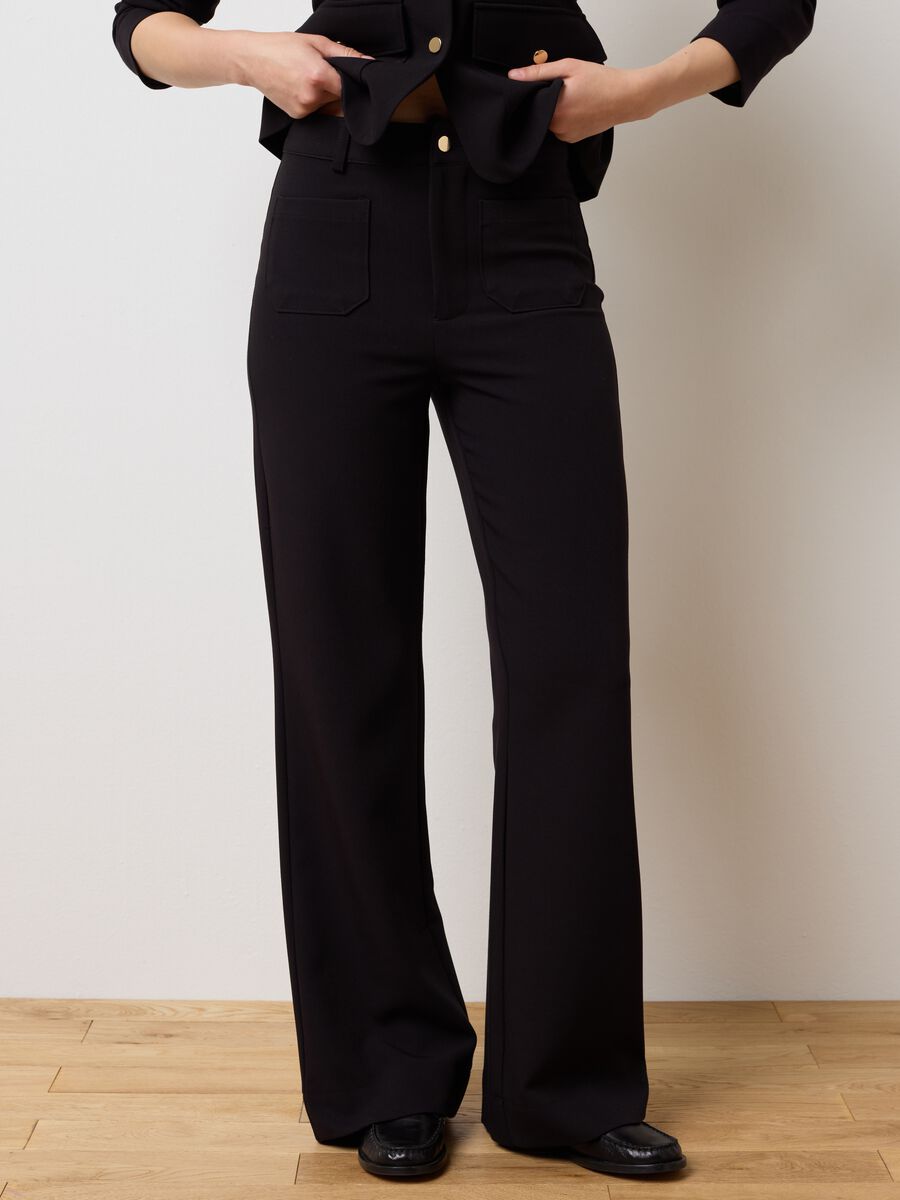 Pantaloni neri a gamba larga_1