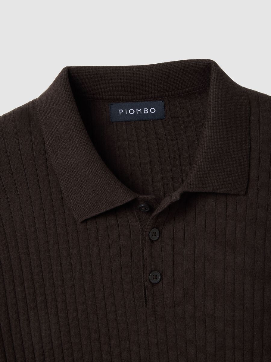 Brown striped short-sleeve pure cotton polo in regular fit_5