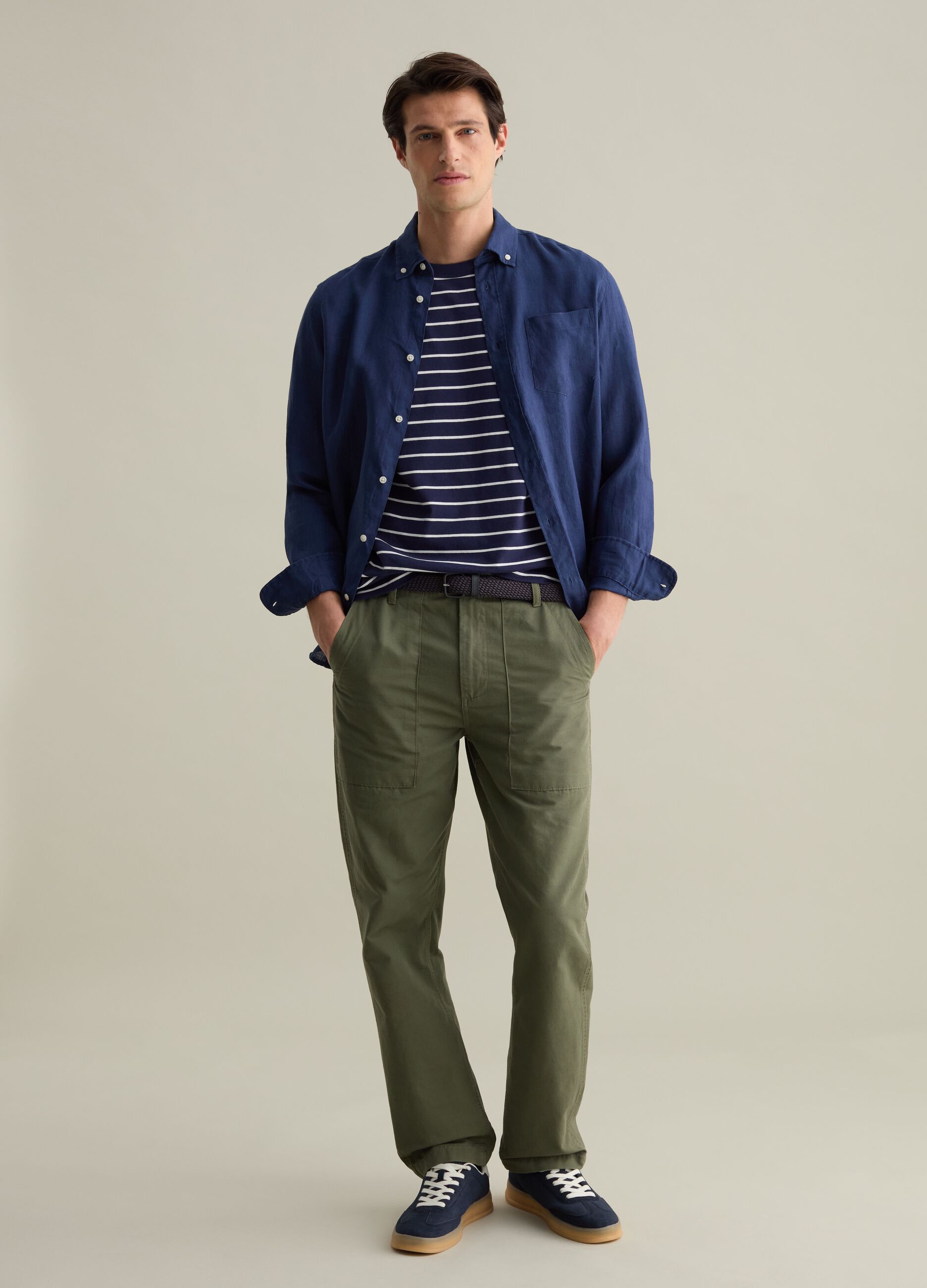 Button-down shirt in linen
