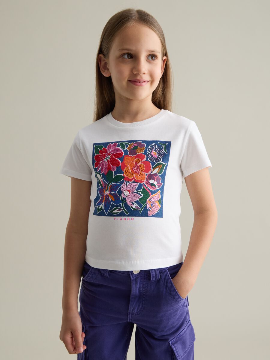 Girls' white pure cotton T-shirt regular fit with floral print_0