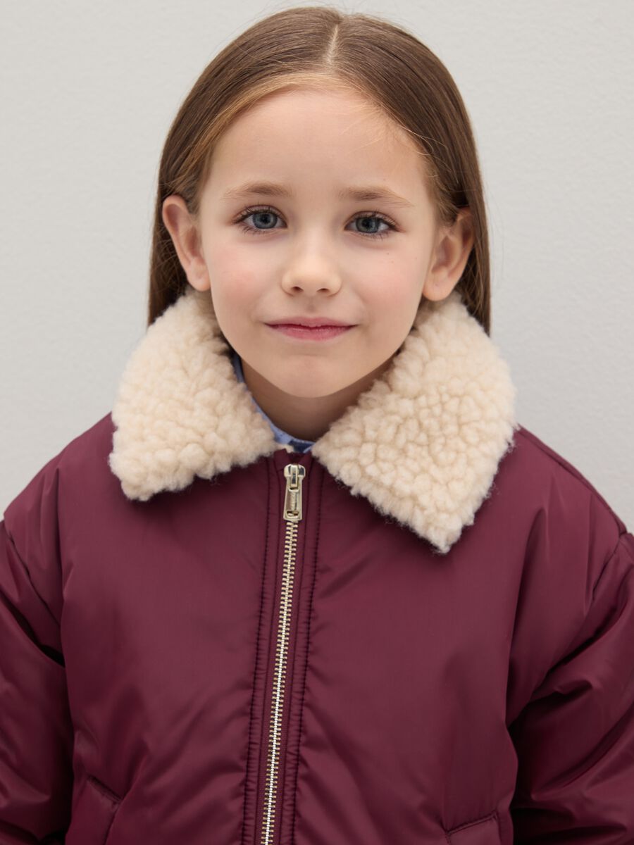Giacca imbottita rossa da bambina con zip_2