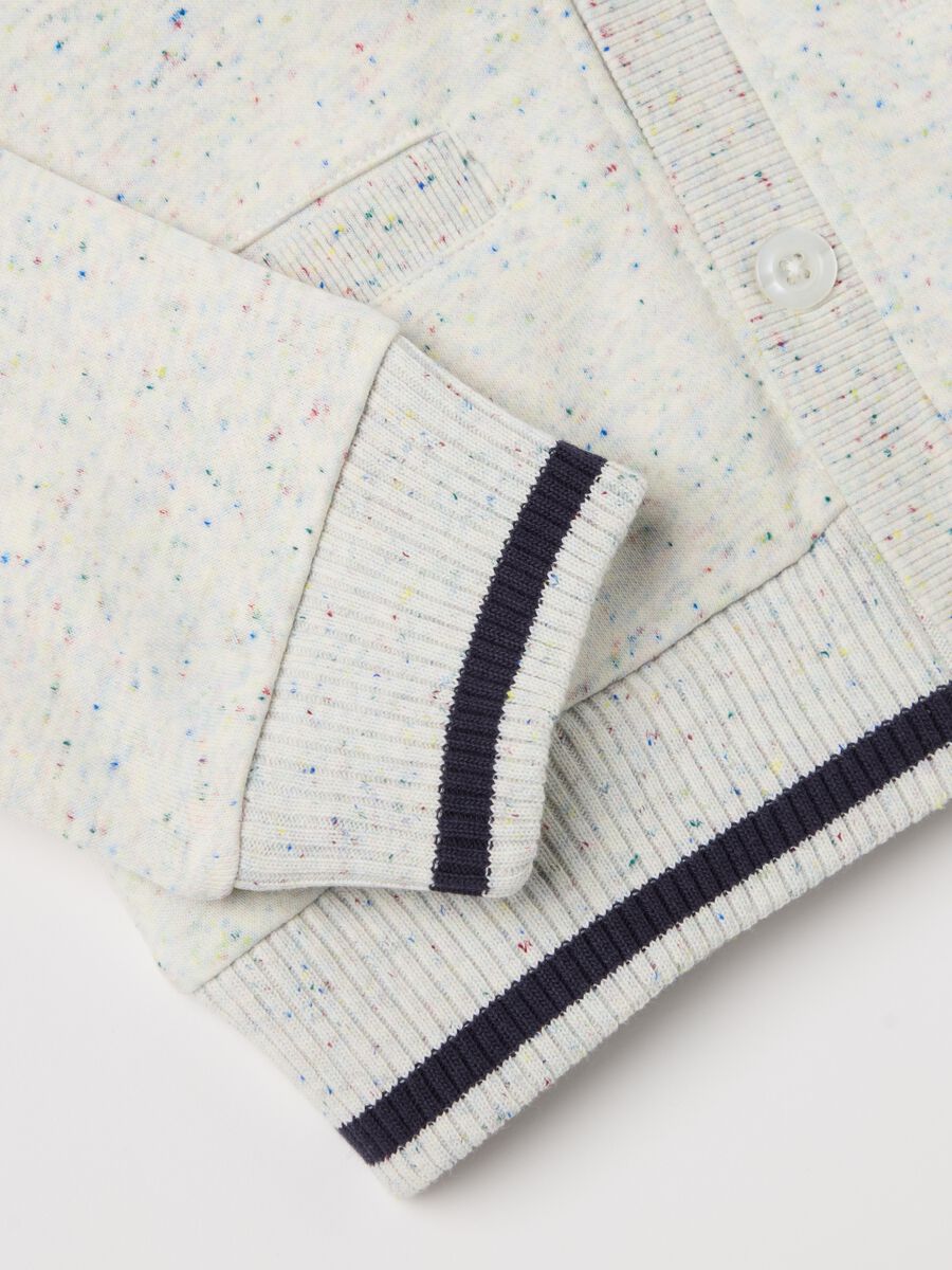 Terry jersey cardigan with V neck and print_3