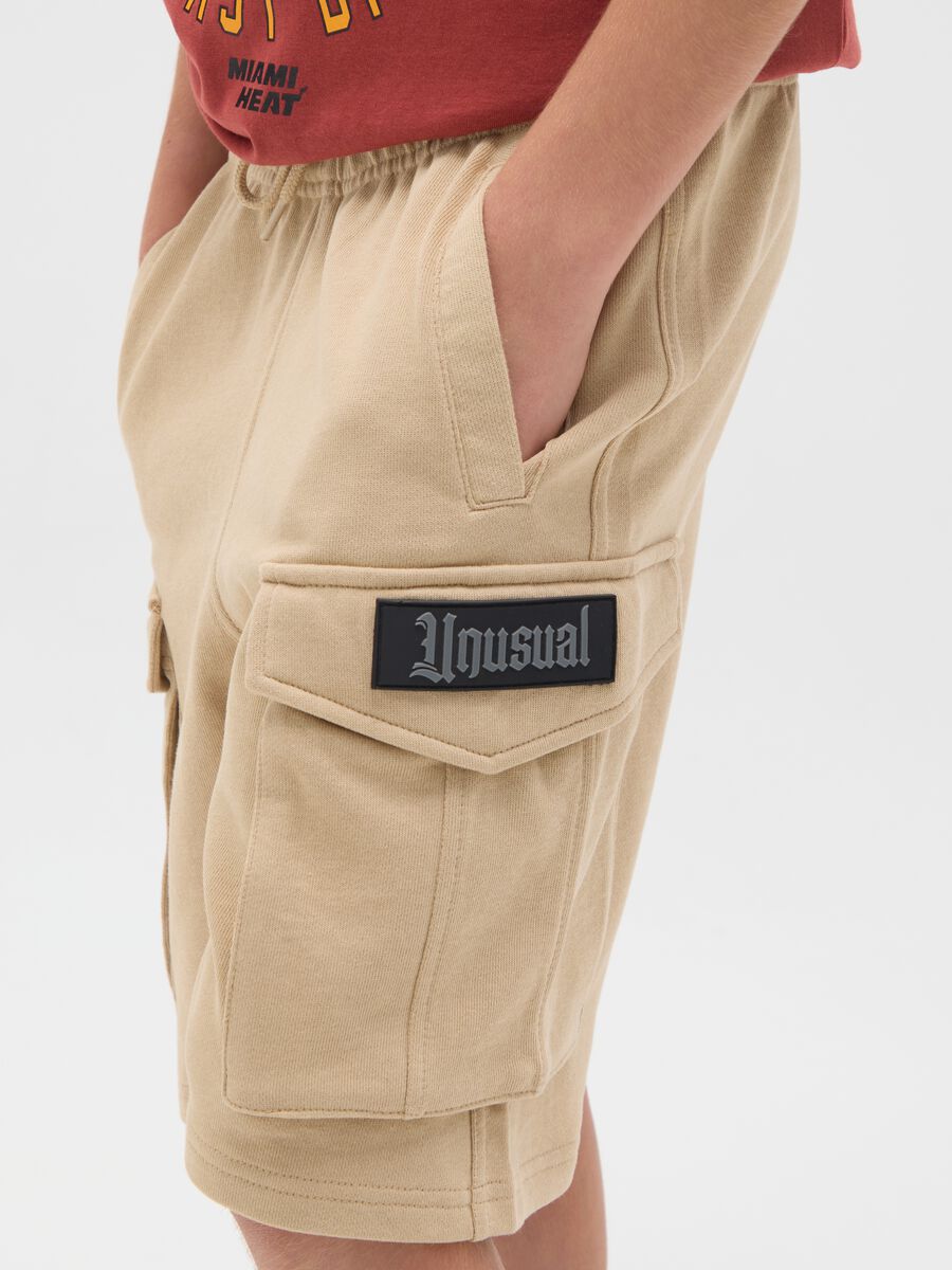 Boys' beige cargo shorts in pure cotton regular fit_2