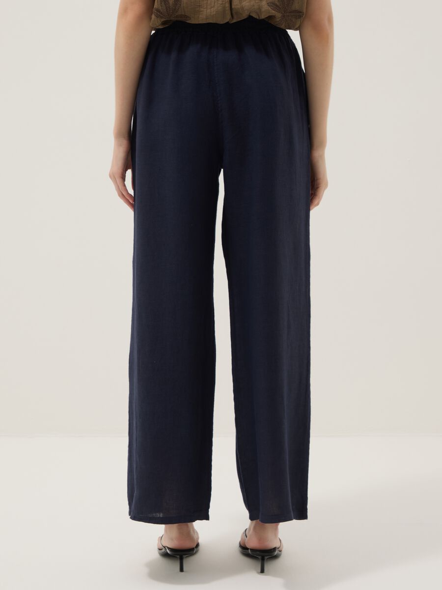 Pantaloni blu palazzo in puro lino_2