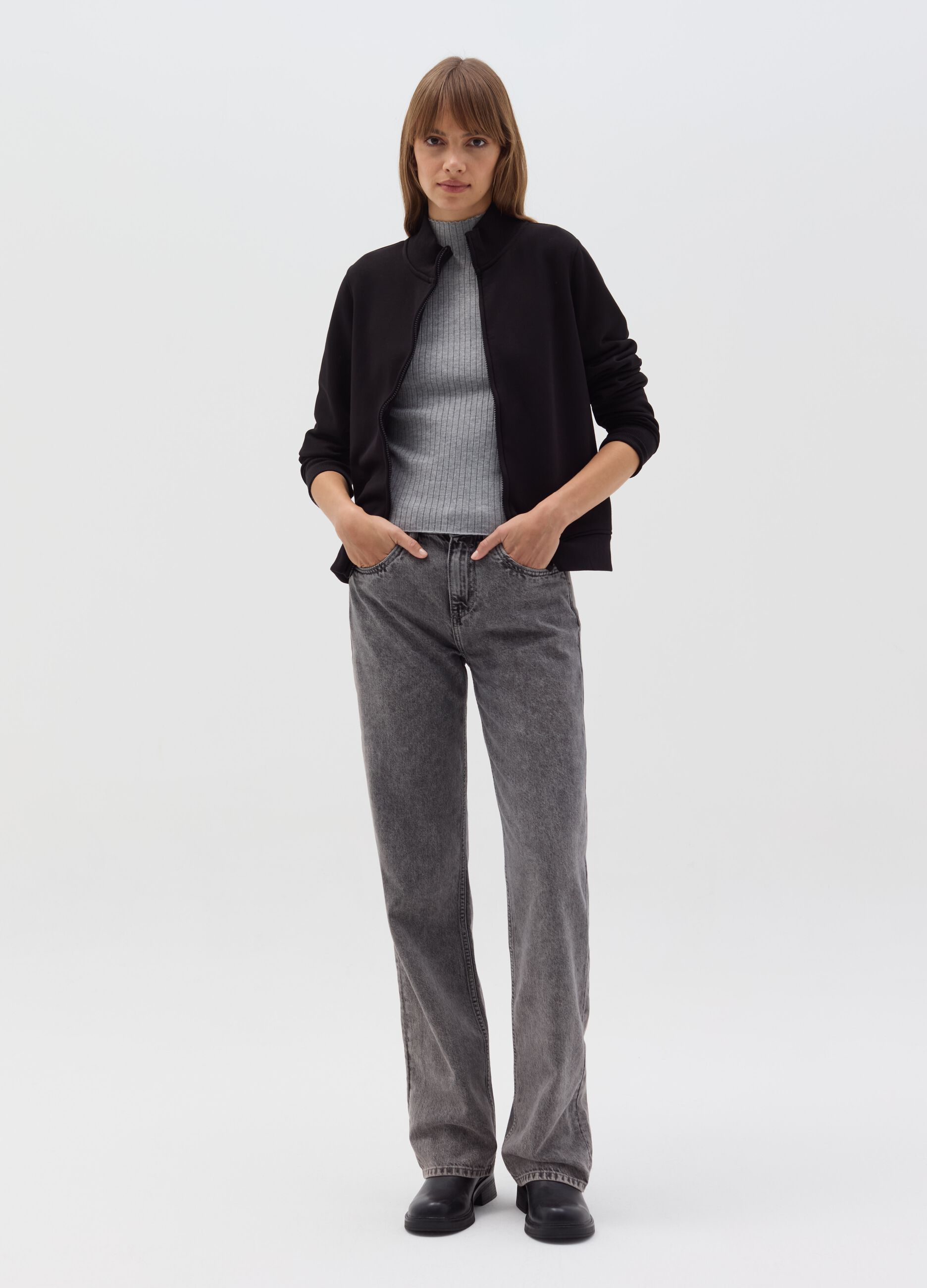 Full-zip Essential a collo alto