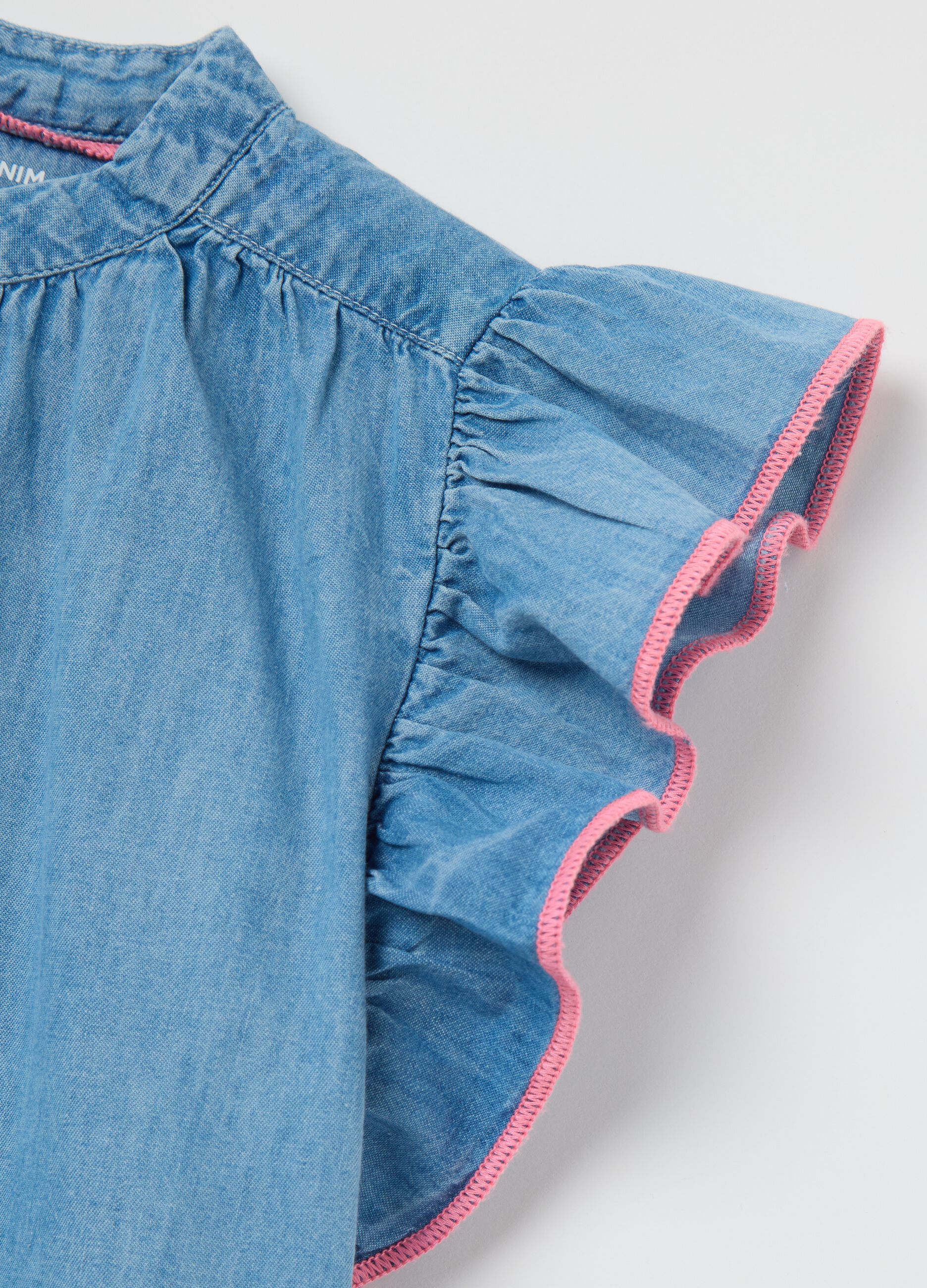 Denim shirt with flounced sleeves