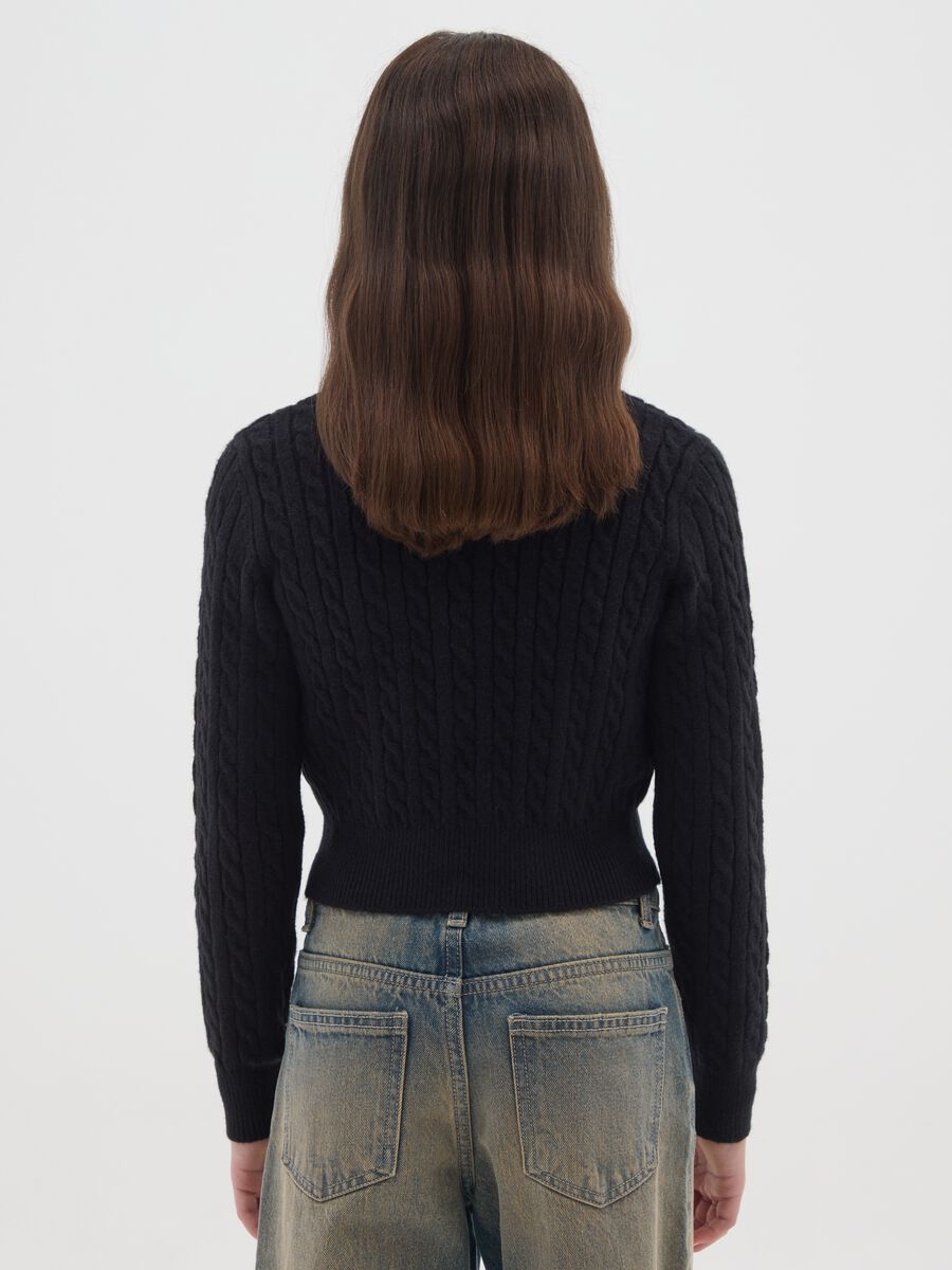 Maglione girocollo nero da ragazza con motivo a treccia regular fit_1