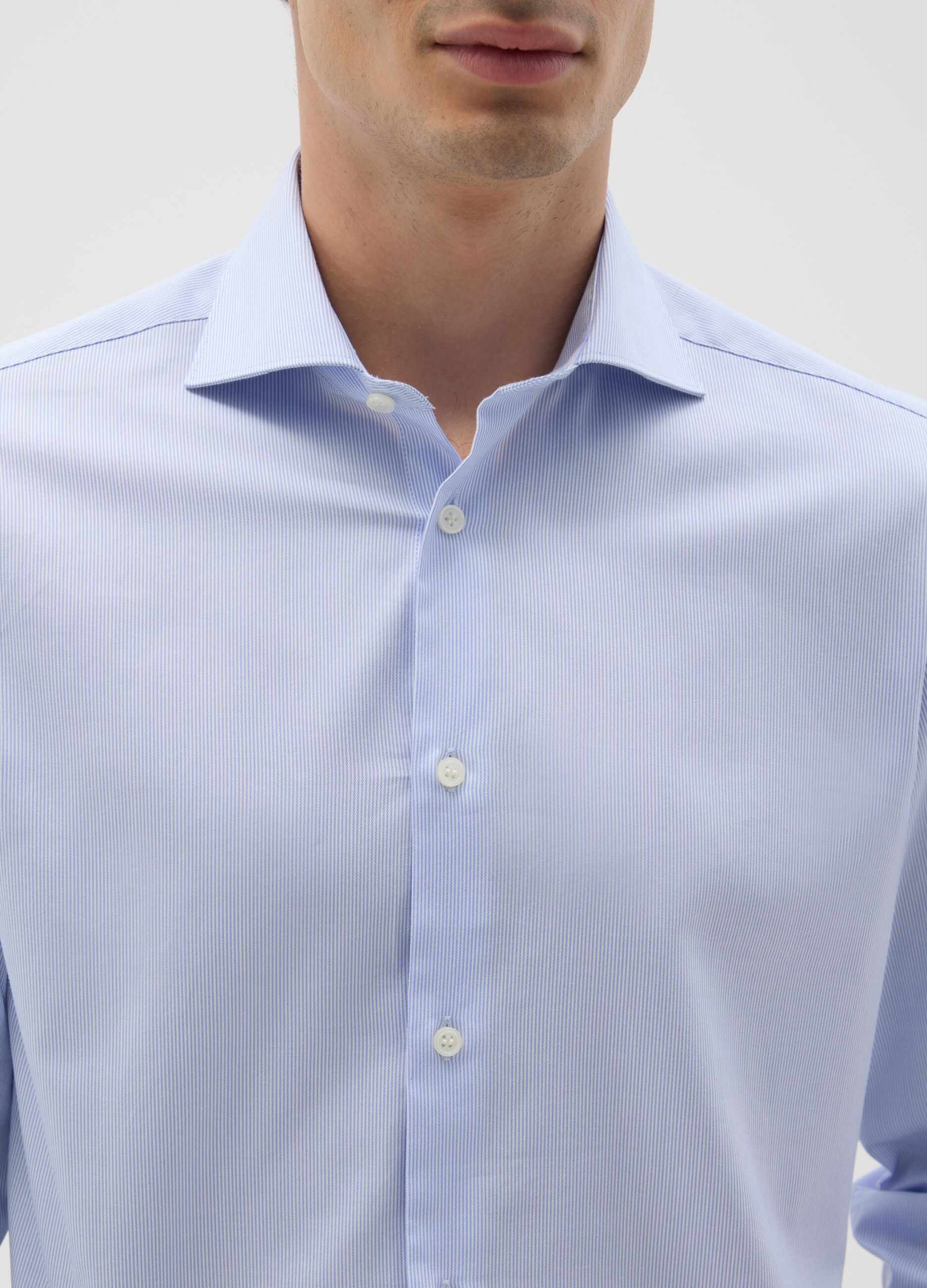 Men's pure cotton blue slim fit easy iron shirt