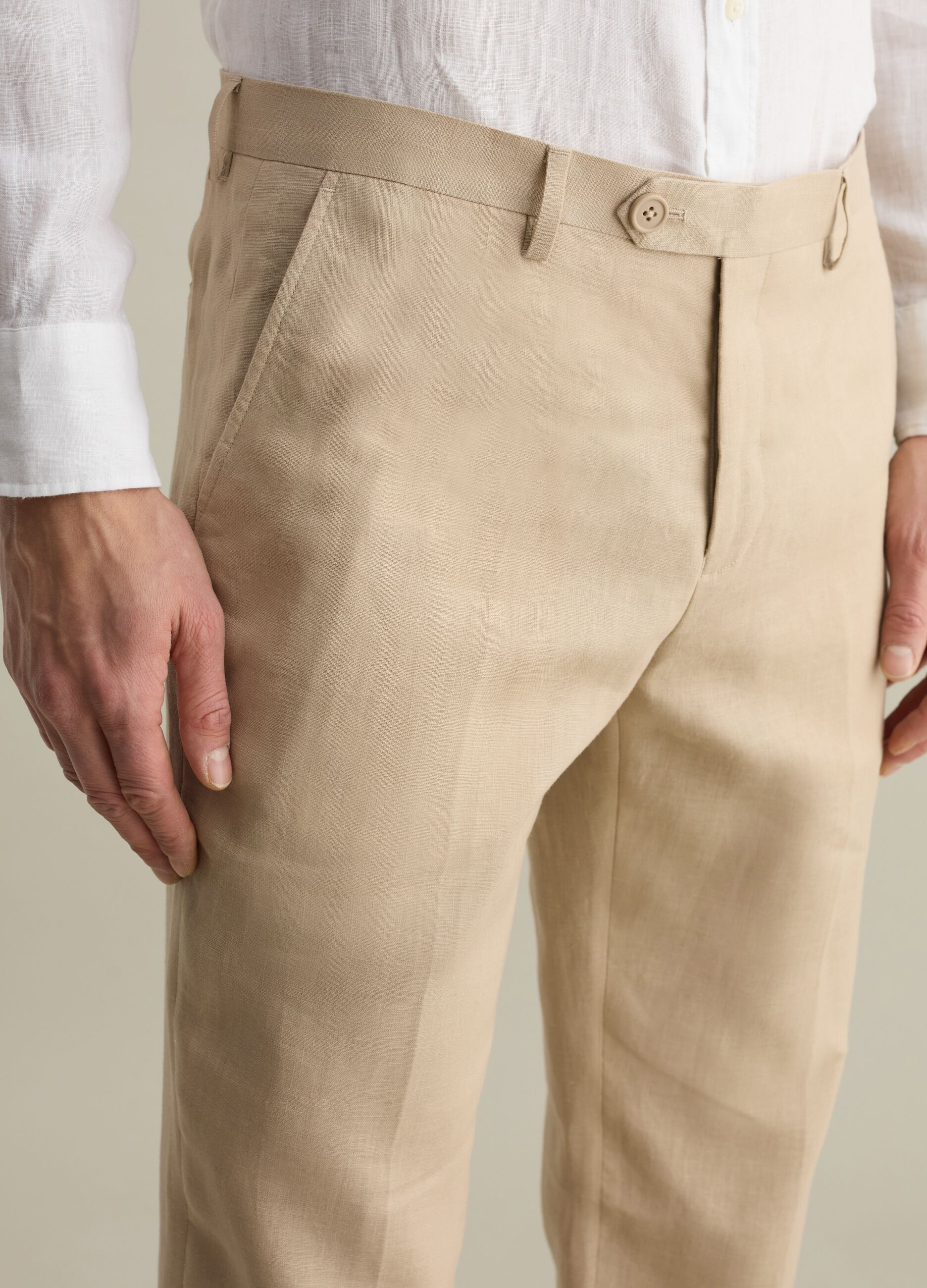 Contemporary regular-fit trousers in linen