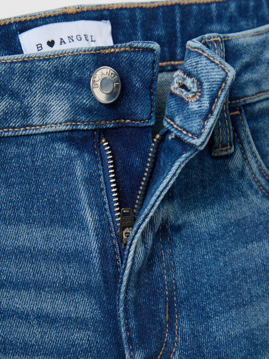 Capri shorts in denim_5