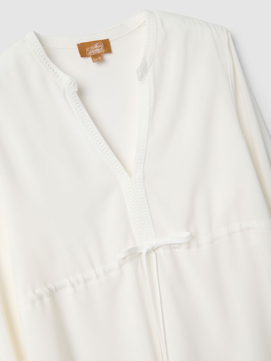 Blusa bianca premaman in pura viscosa con collo alla coreana_5