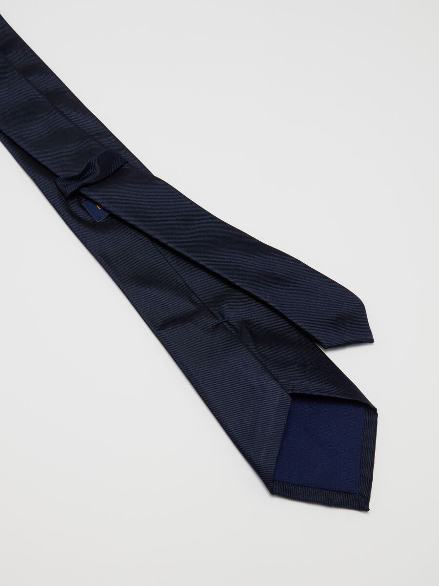 Silk tie_2