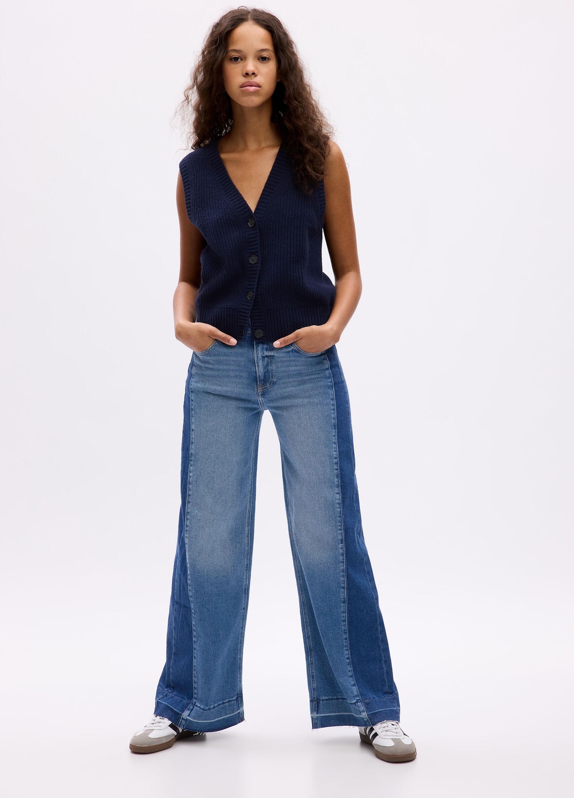 Two-tone, wide-leg jeans with high waist