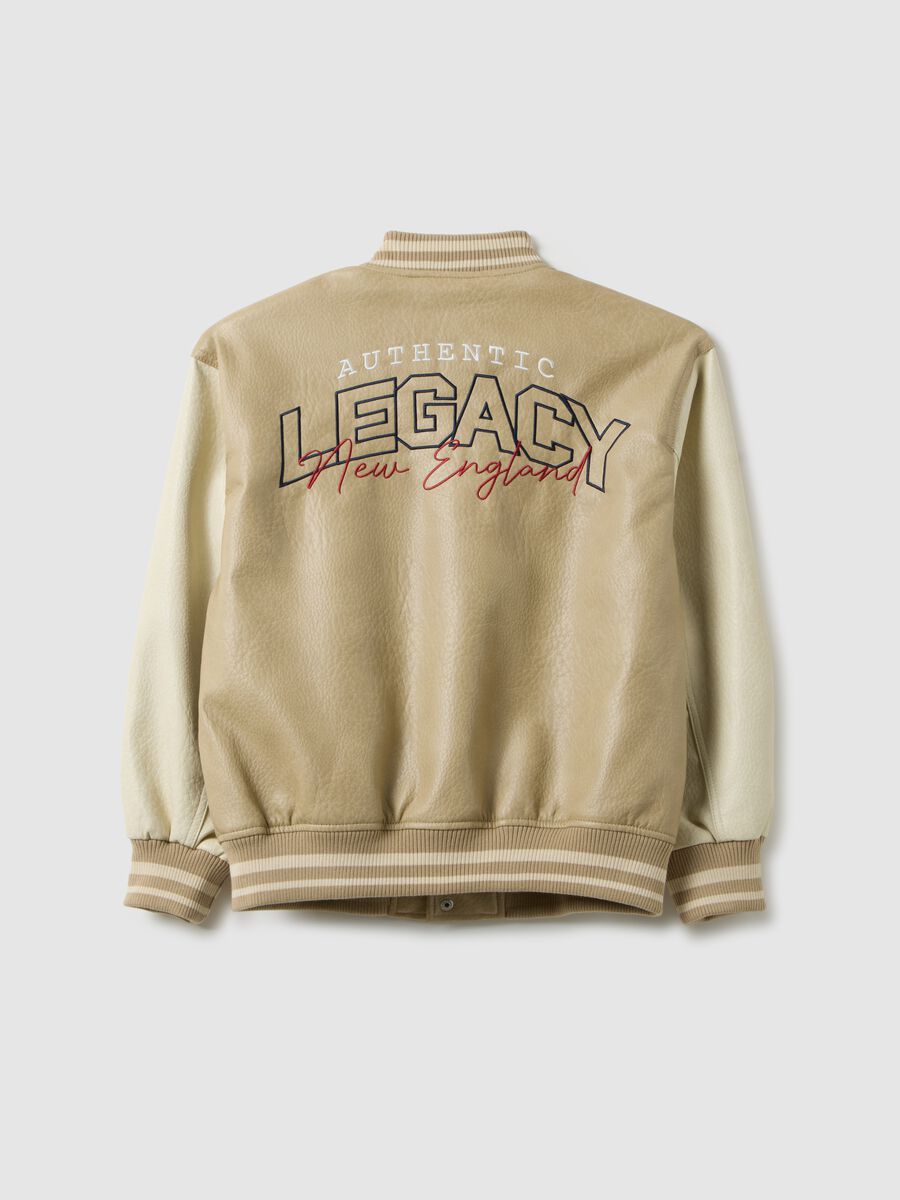 Beige boy's bomber with regular fit and buttons_4