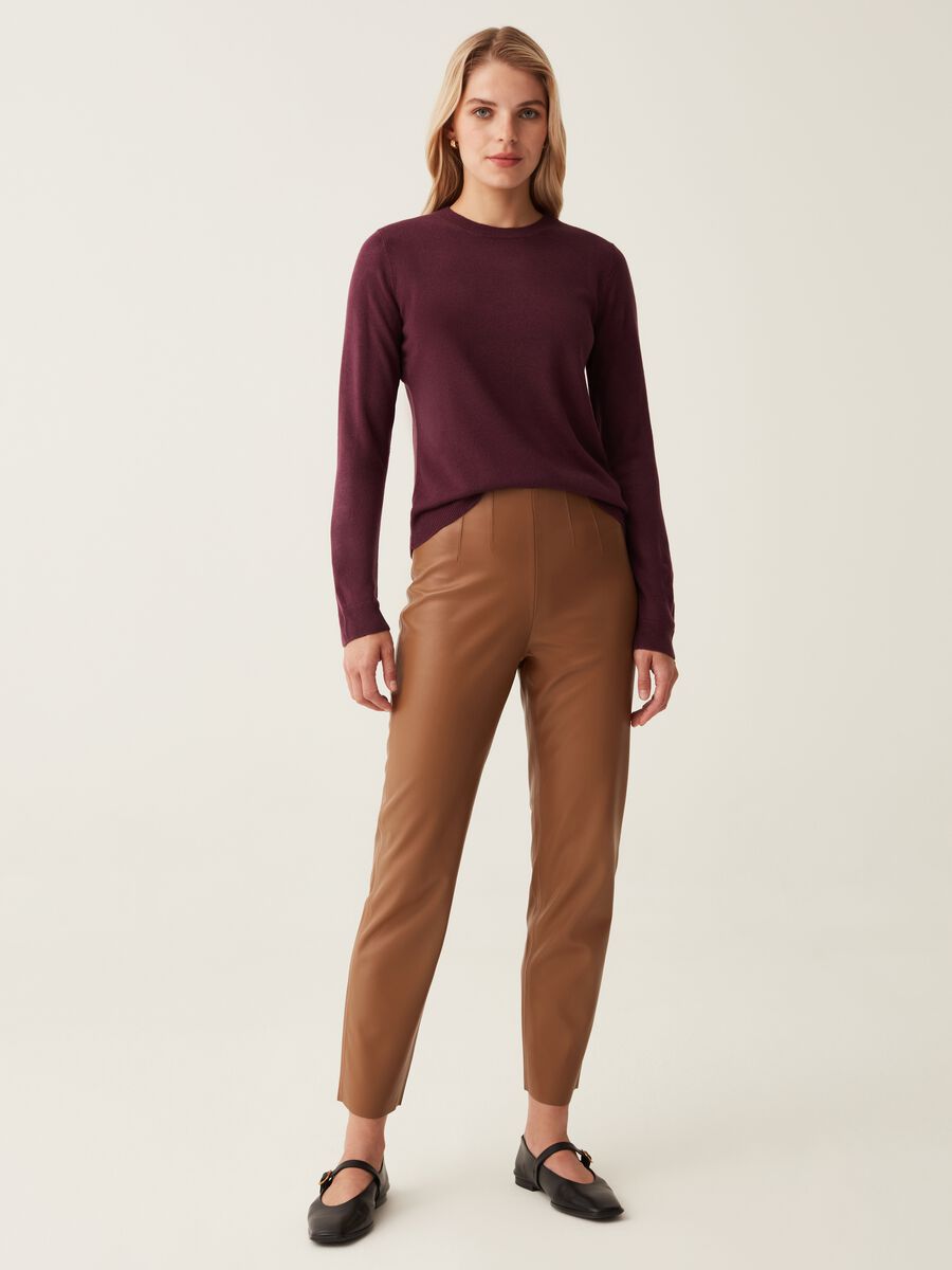 Shiny-effect leggings with darts_0