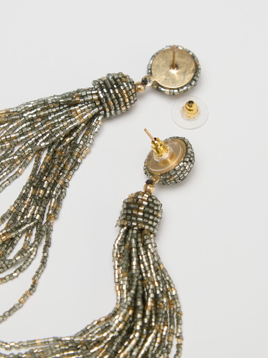 Long earrings with fringed pendants_2