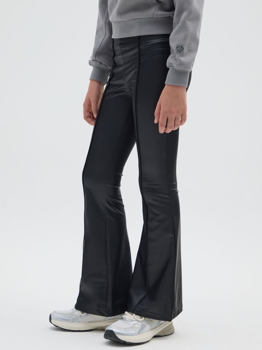 Black faux leather leggings_3