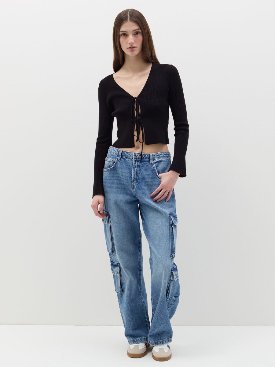 Acid wash cargo jeans with multiple pockets_0
