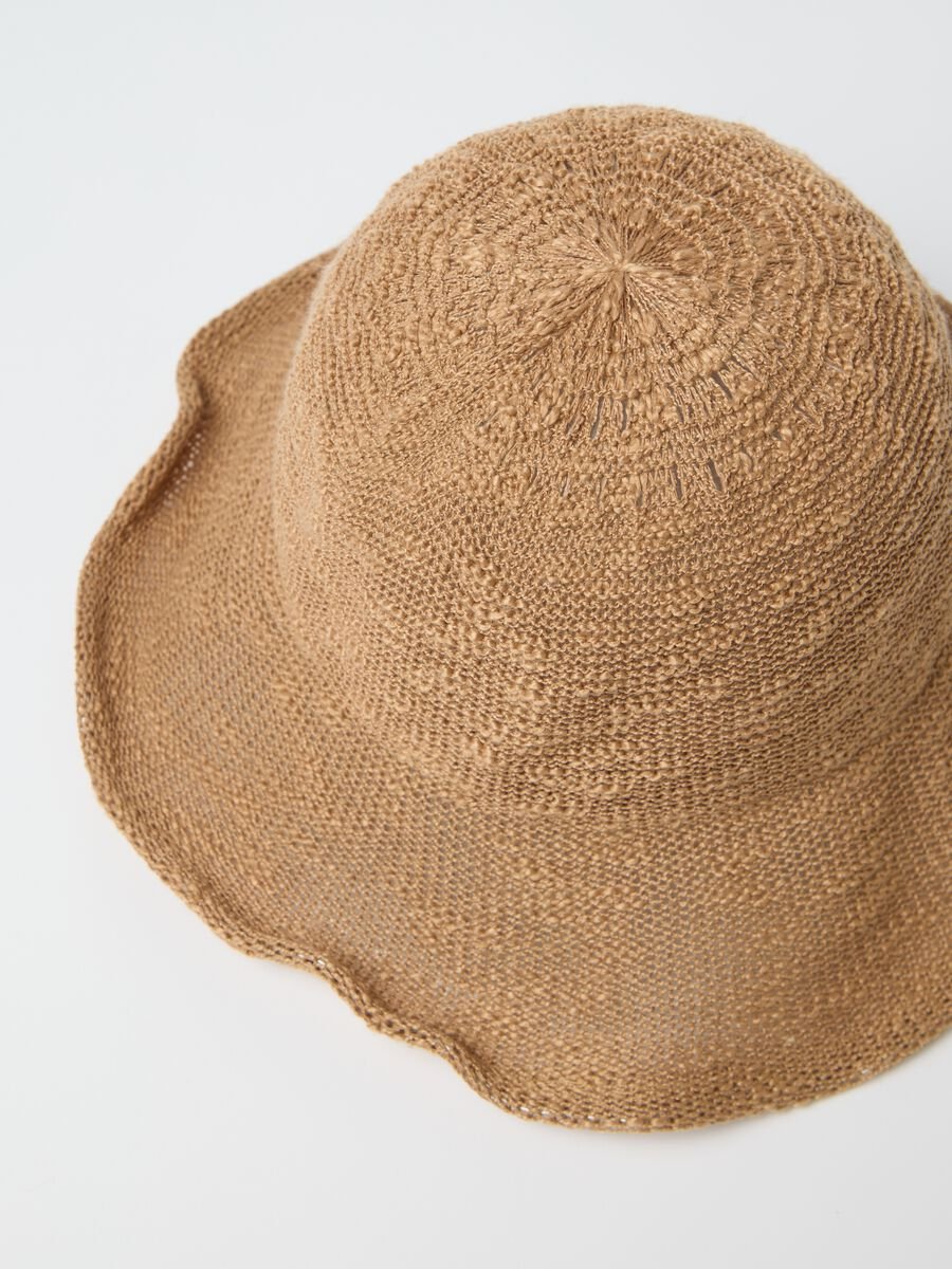 Brown cloche hat with knitted design_2