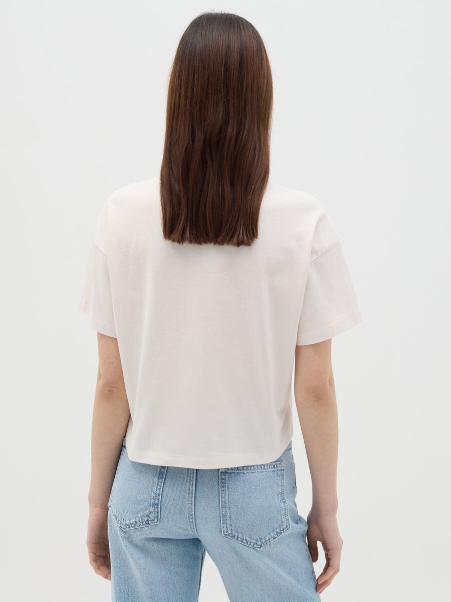 White cotton T-shirt with Kuromi print_3