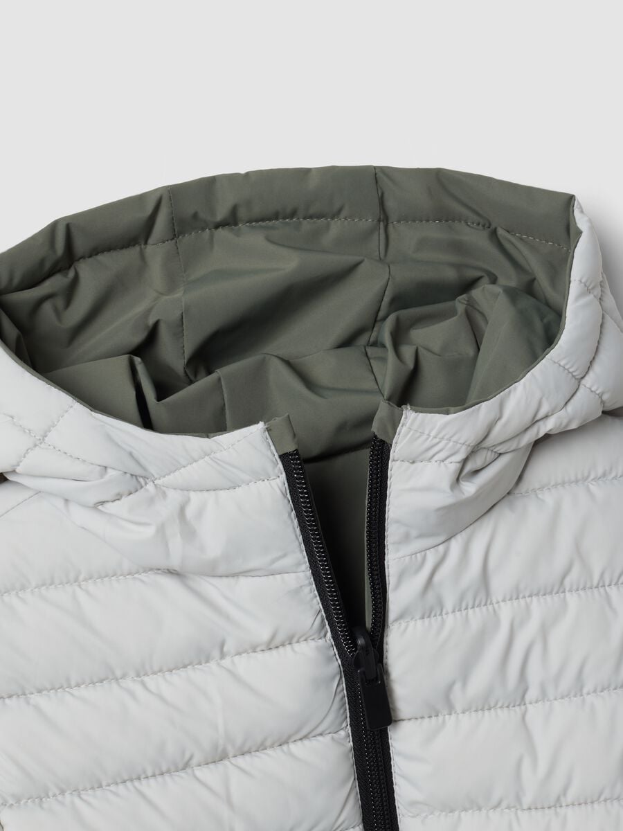 Giubbotto Ultralight reversibile grigio con cappuccio e zip per bambino_2