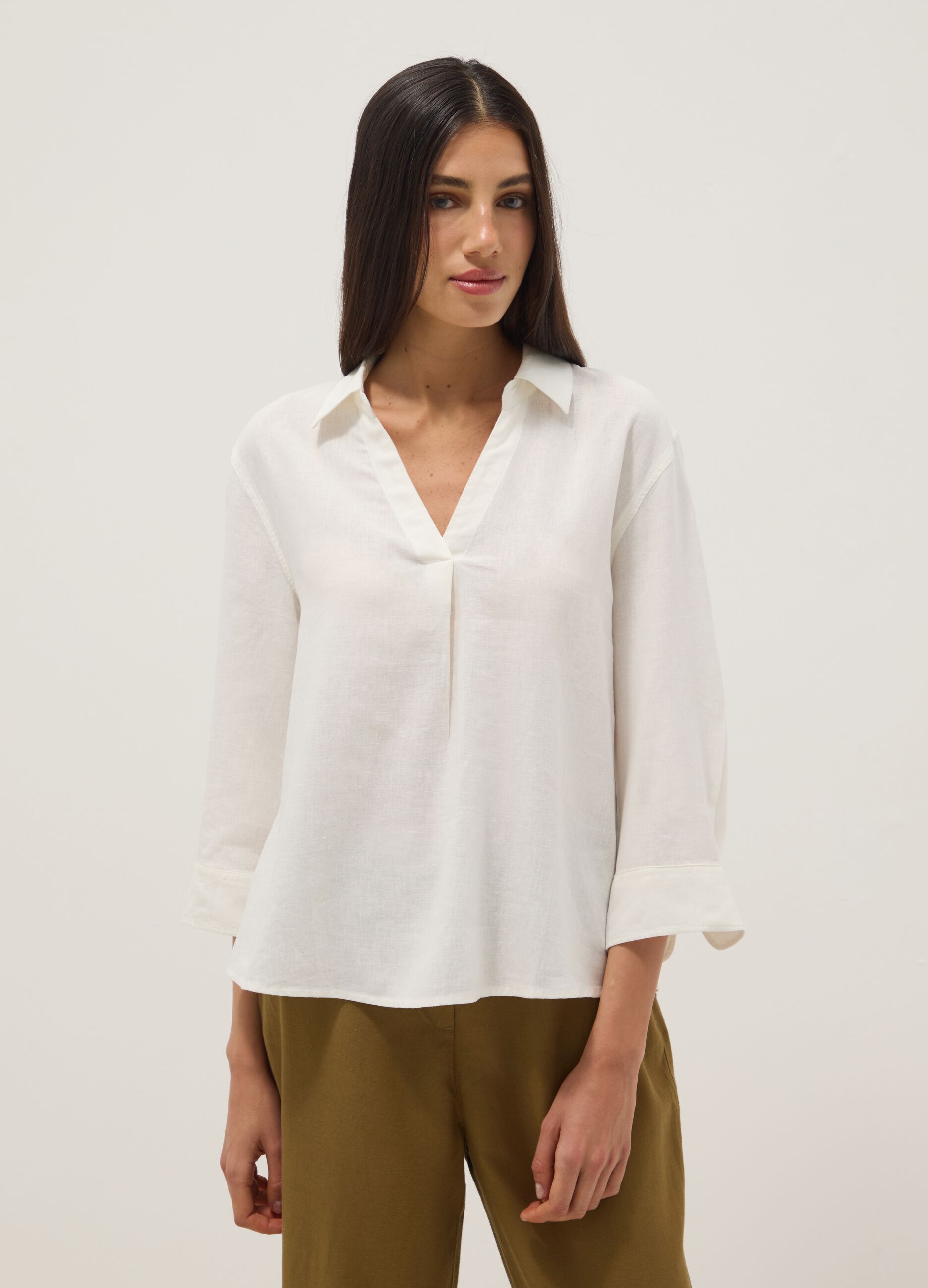 White linen and viscose-blend V-neck regular-fit shirt