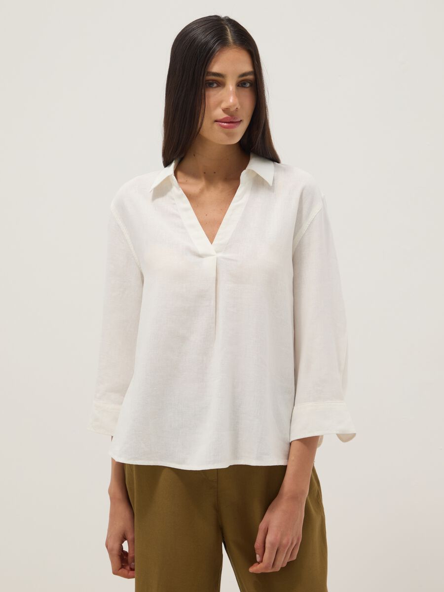White linen and viscose-blend V-neck regular-fit shirt_0