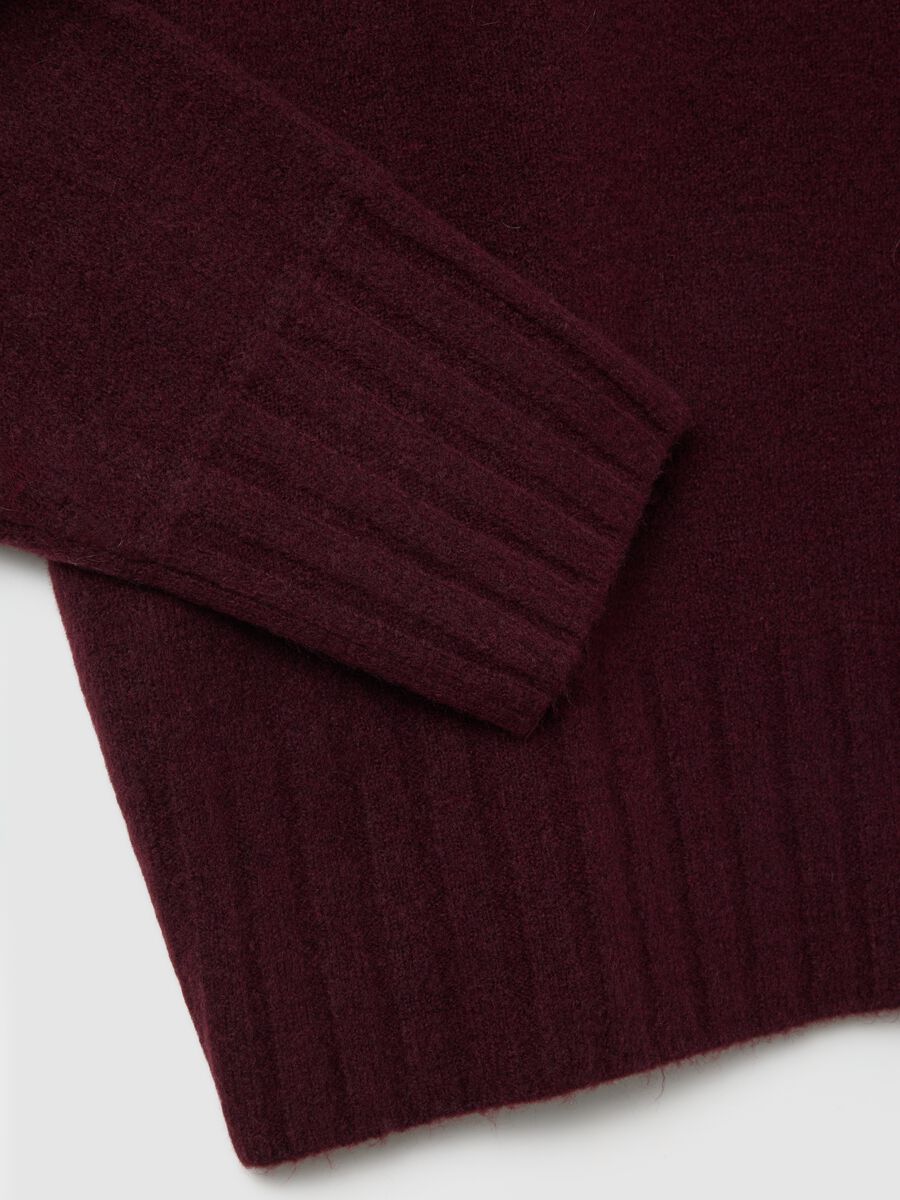 Red crew neck oversized pullover_5