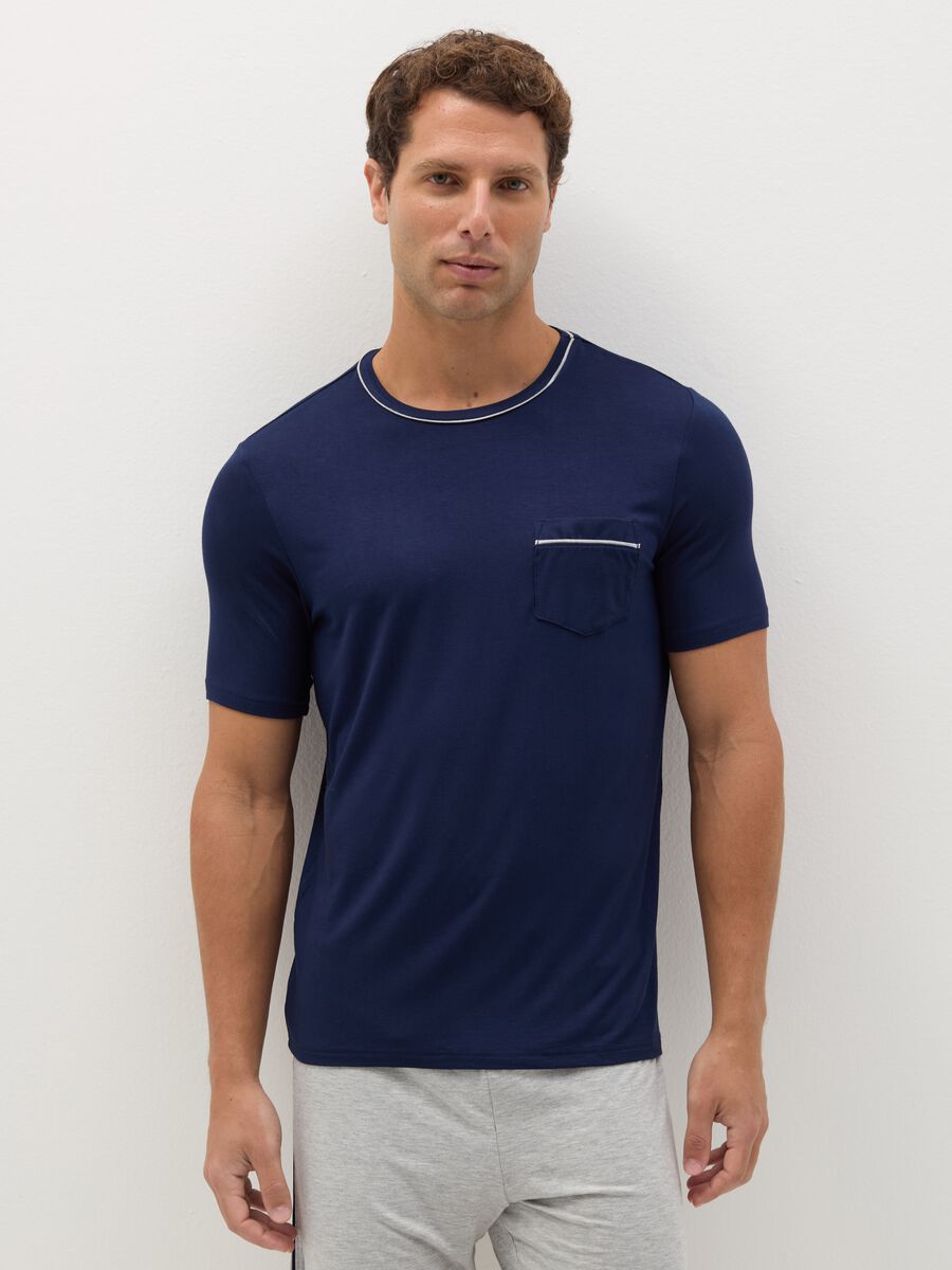 Short pyjamas with contrasting piping_1