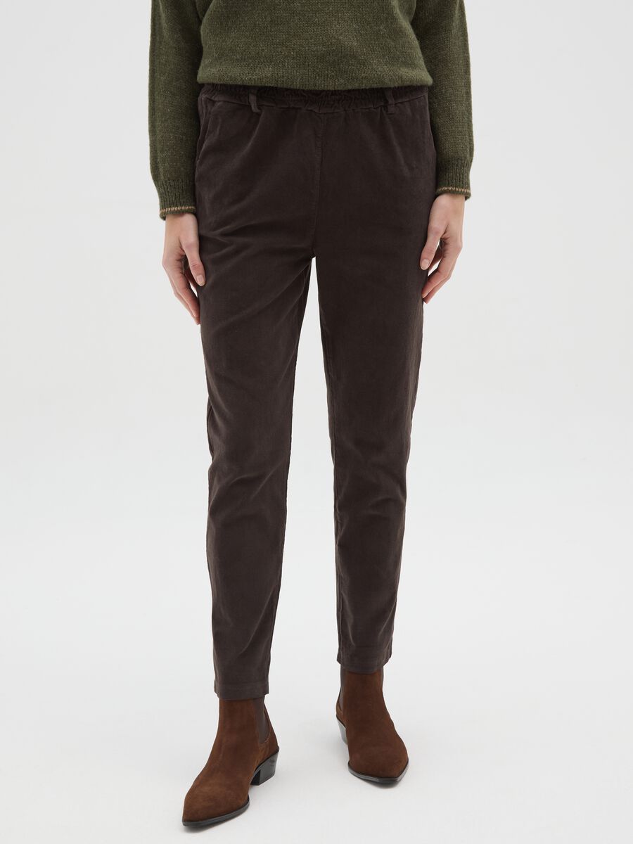Brown regular fit stretch cotton trousers_1