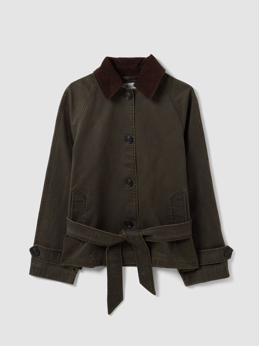 Trench verde in misto cotone con colletto a contrasto regular fit_0