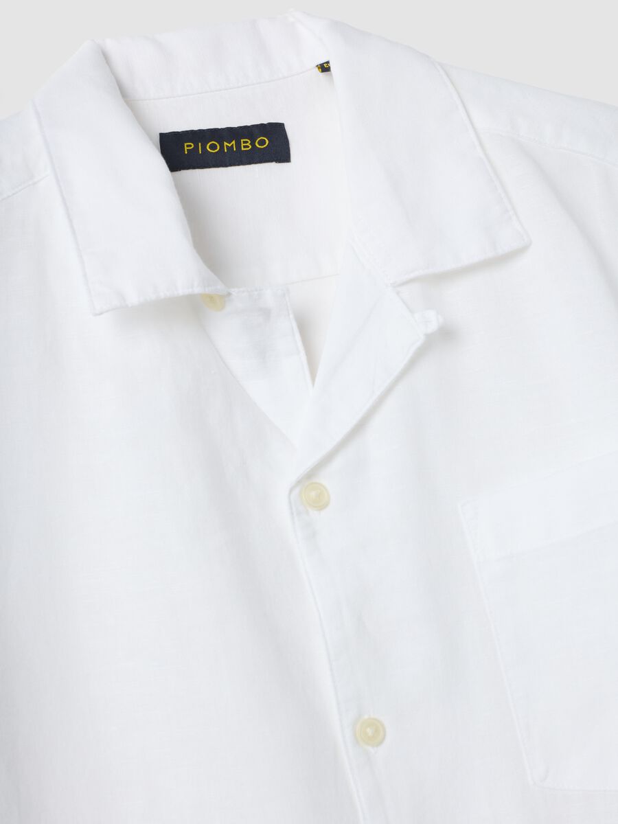 Camicia bianca in misto lino e cotone con collo bowling regular fit_5