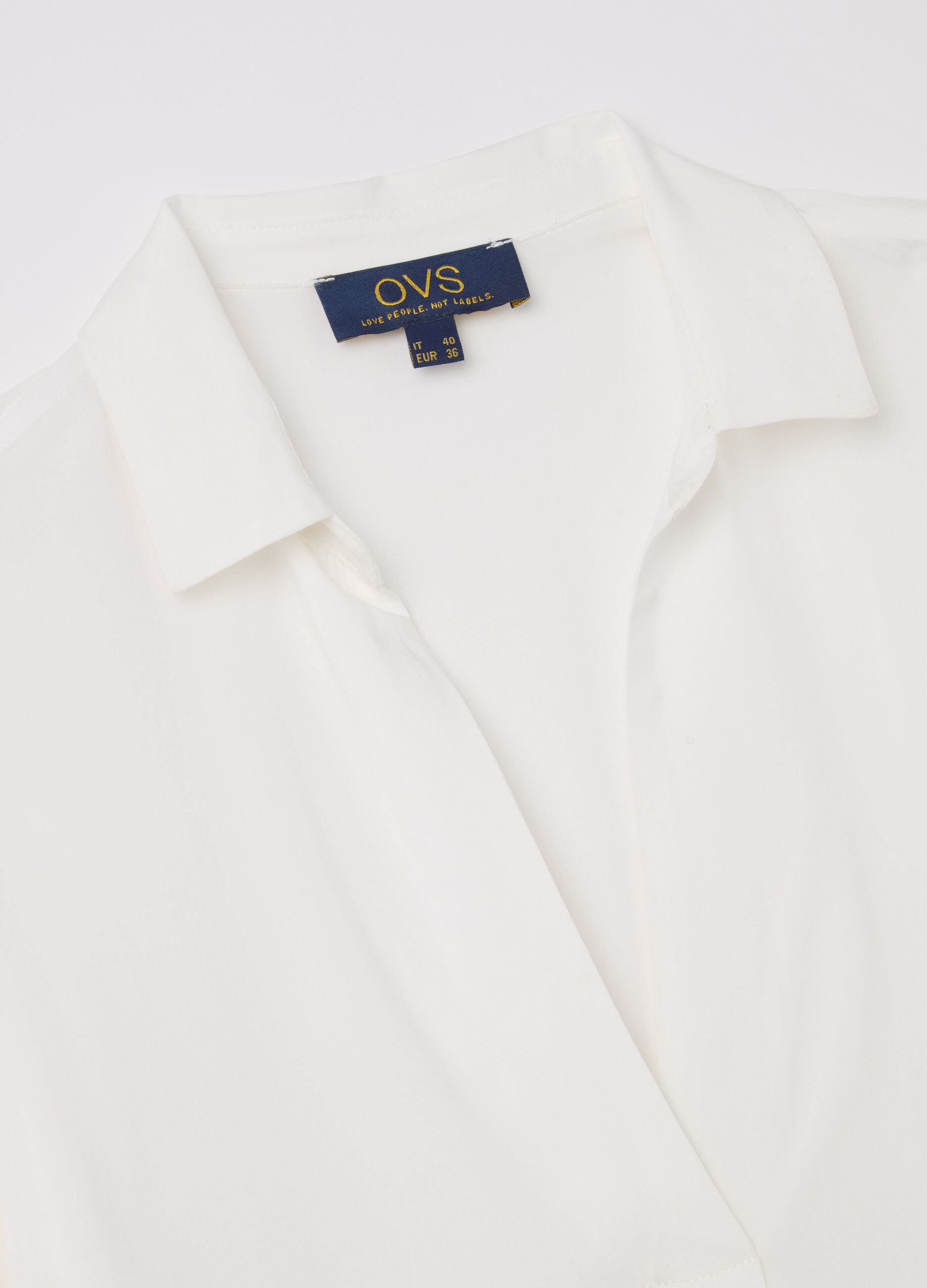 Viscose blouse with V neck