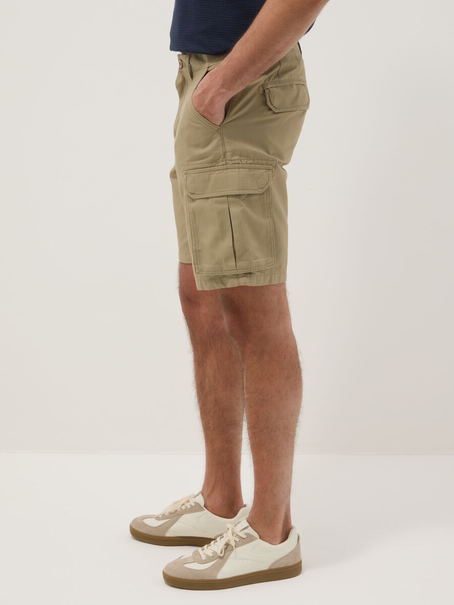 Shorts cargo beige in puro cotone regular fit_3