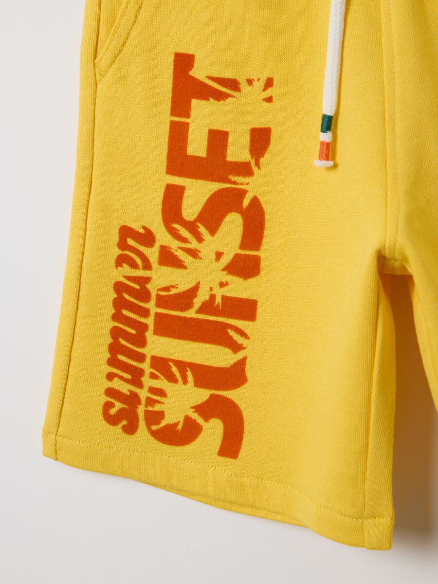 Short yellow trousers in cotton_3