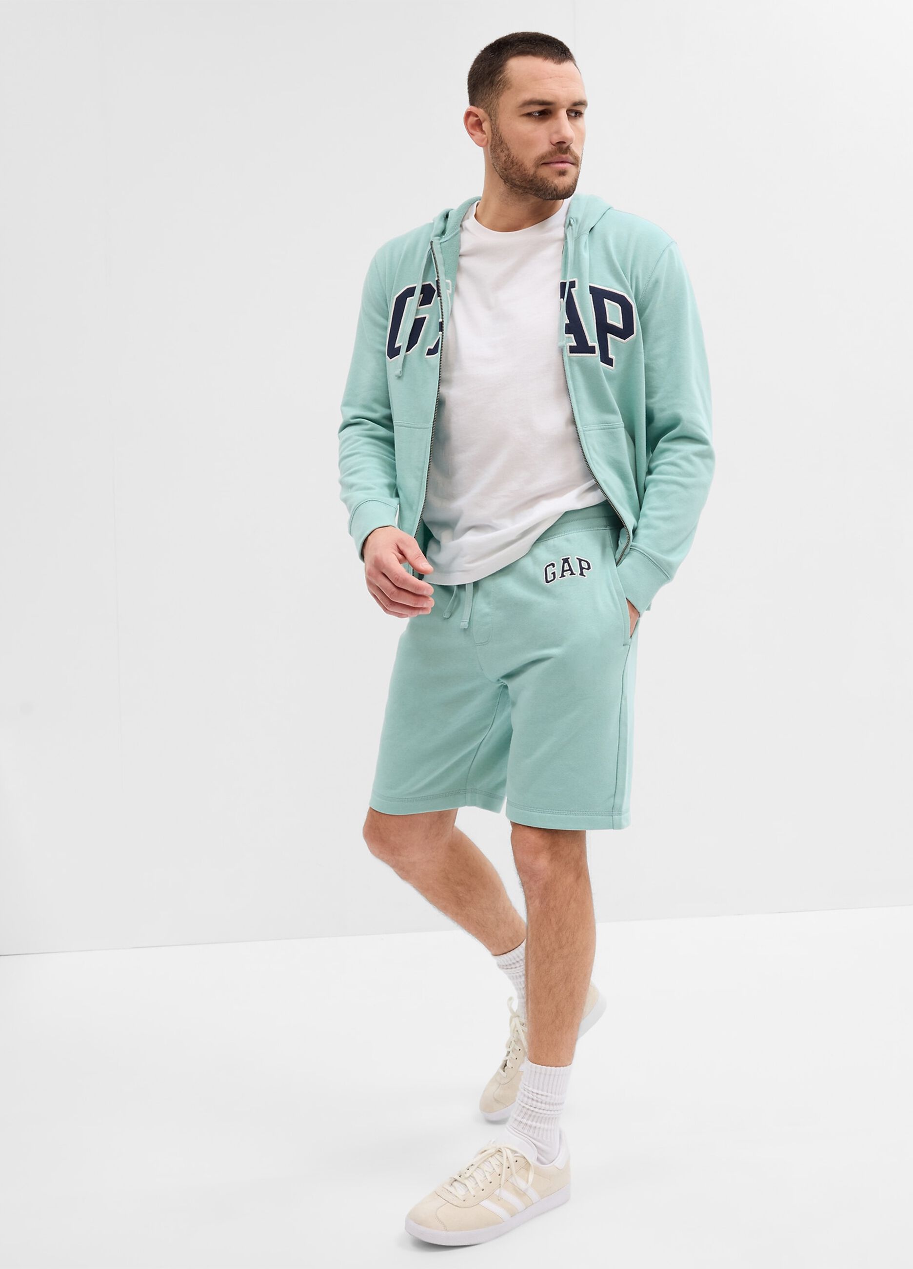 Shorts in French Terry con ricamo logo