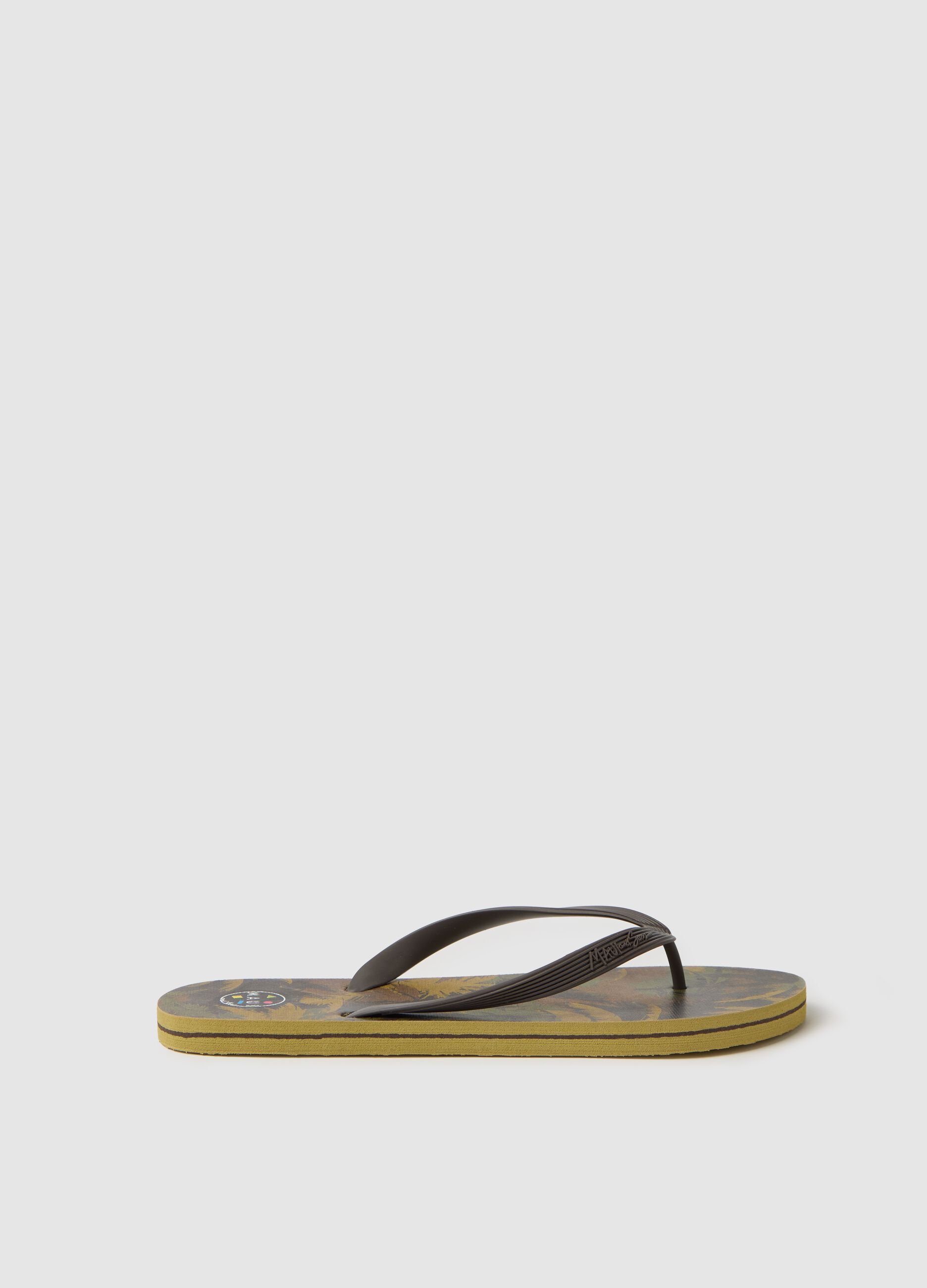 Maui and Sons flip flops with tropical motif