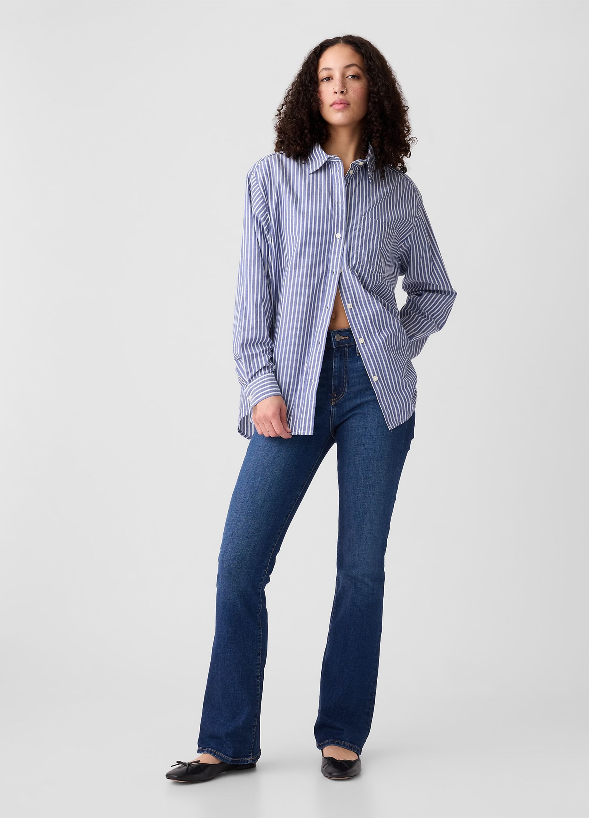 Bootcut flare-fit jeans with high waist