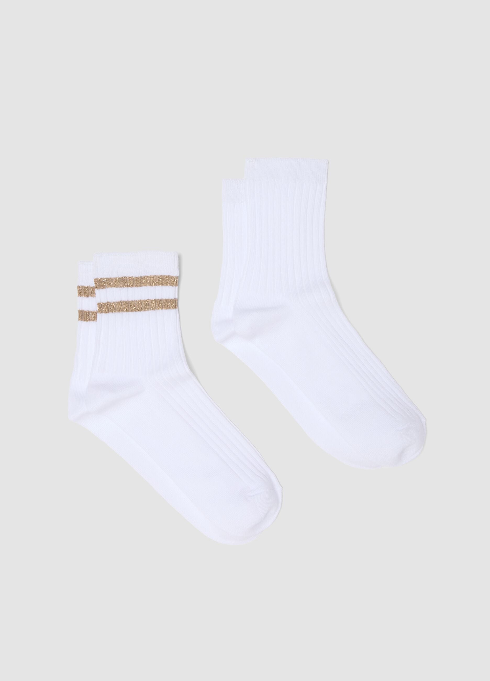2-pack of white organic cotton socks with stripes