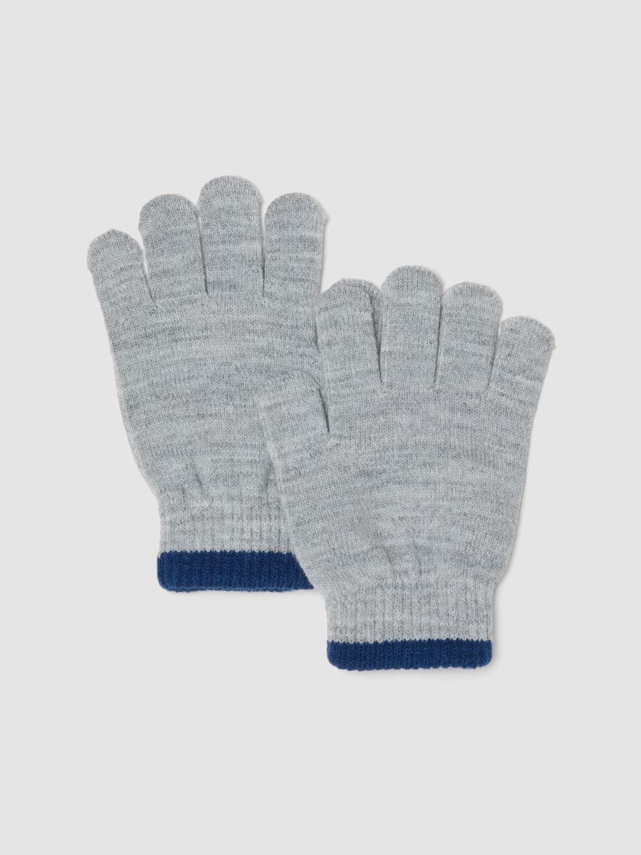 Grey knitted gloves with ribbed cuffs_0