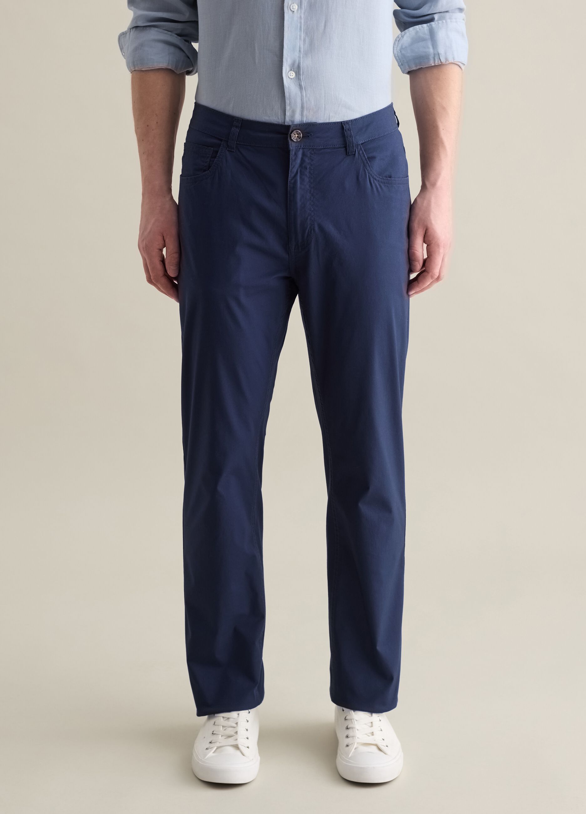 Blue chino trousers in stretch cotton with five pockets