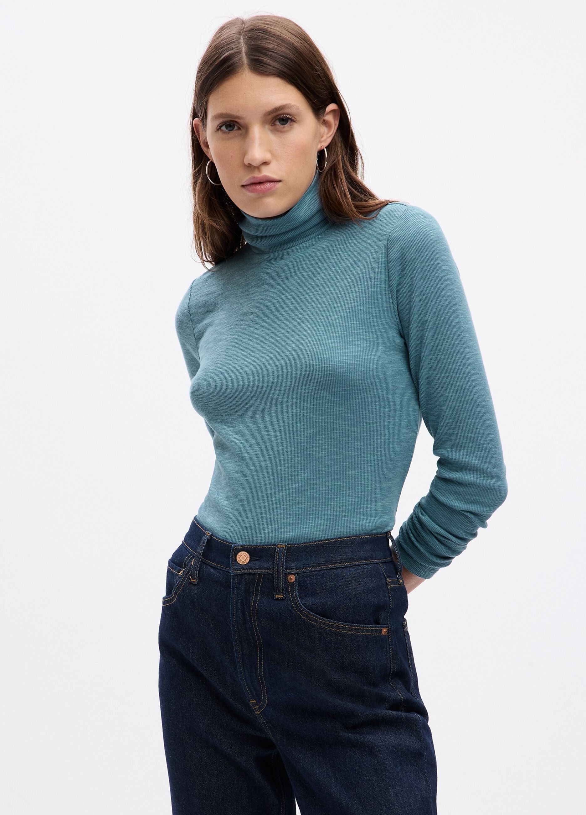 GAP T-shirt a costine sottili con collo alto