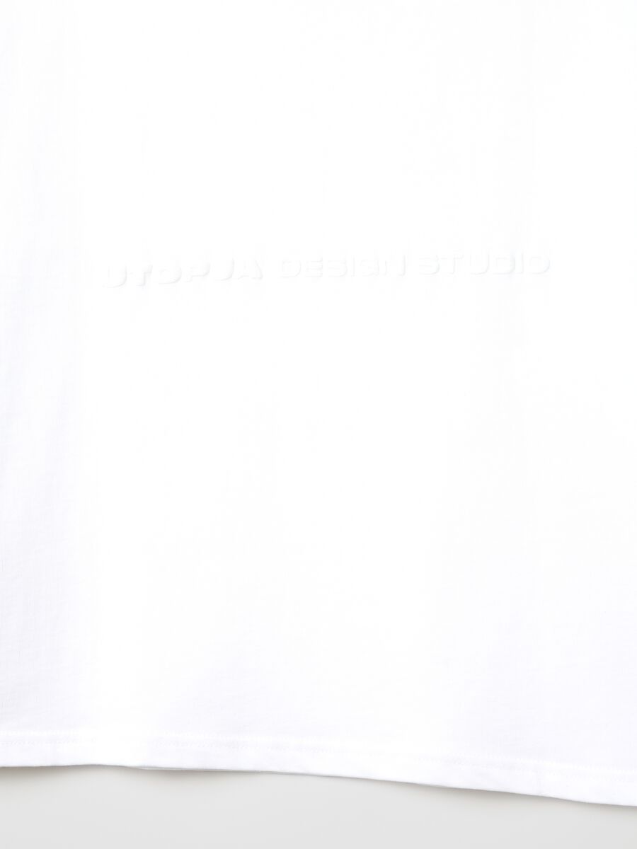 White Graphic T-shirt_6