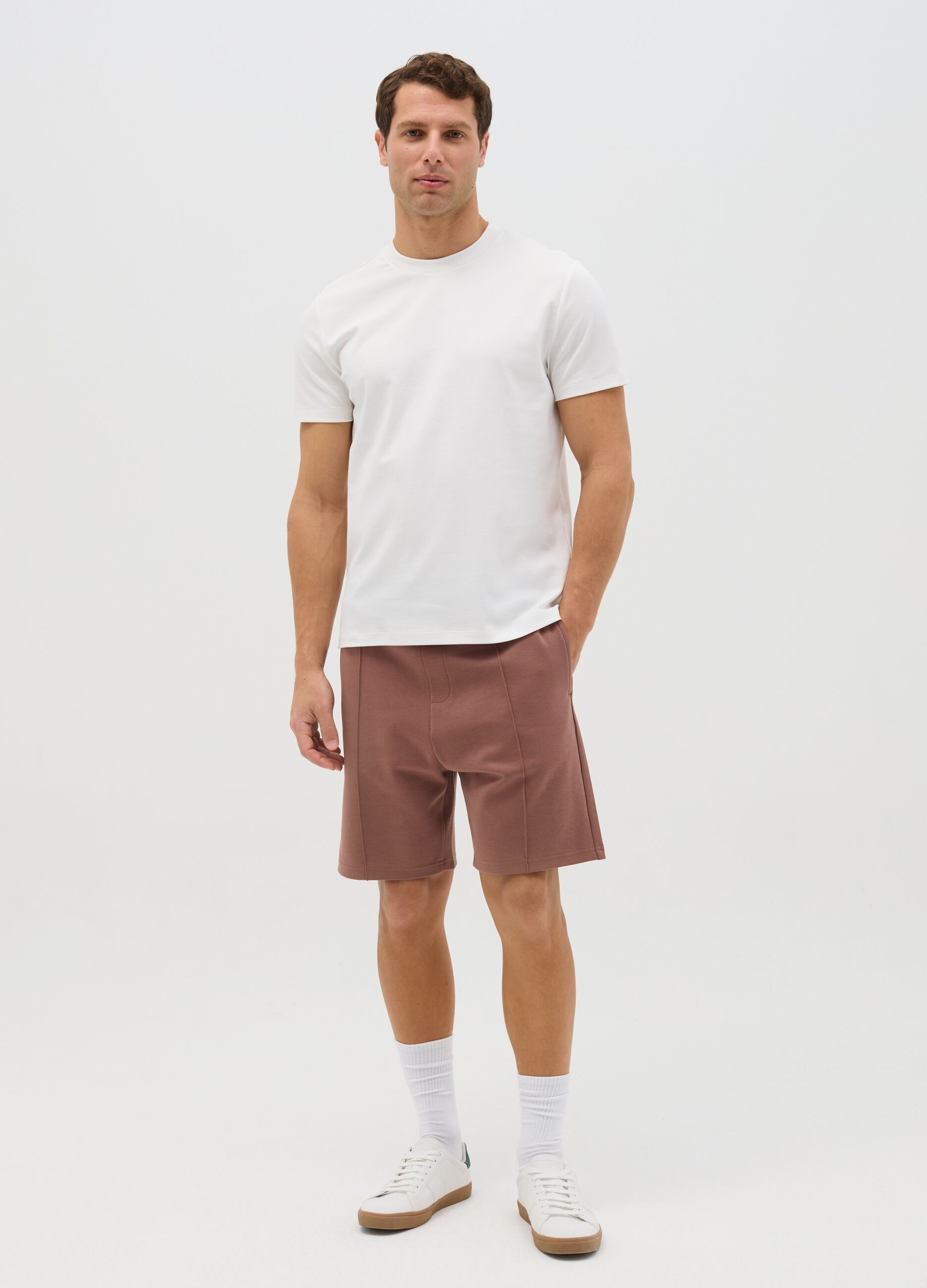 Brown Bermuda joggers in fleece