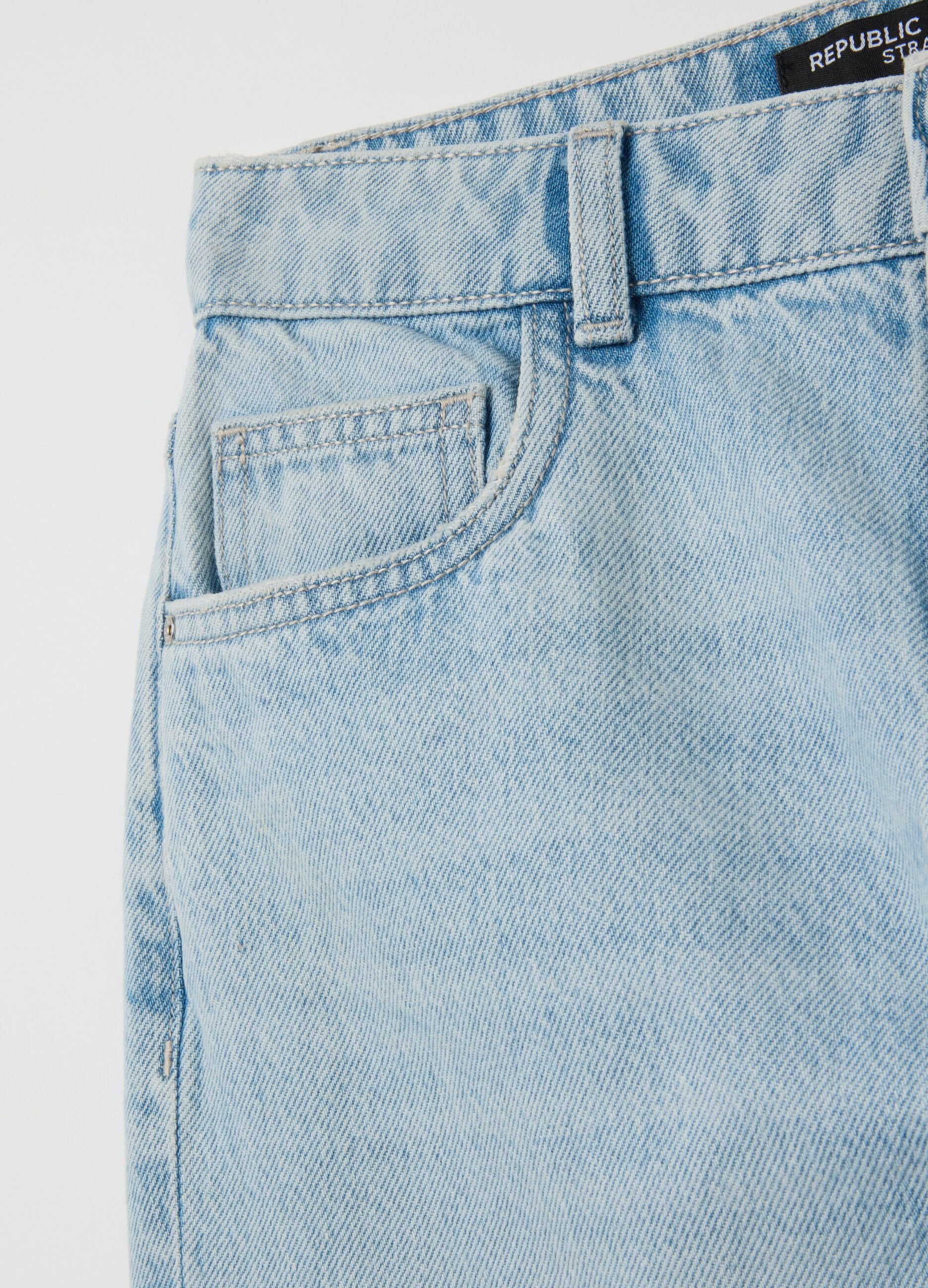 Women's regular fit light blue jeans in pure cotton