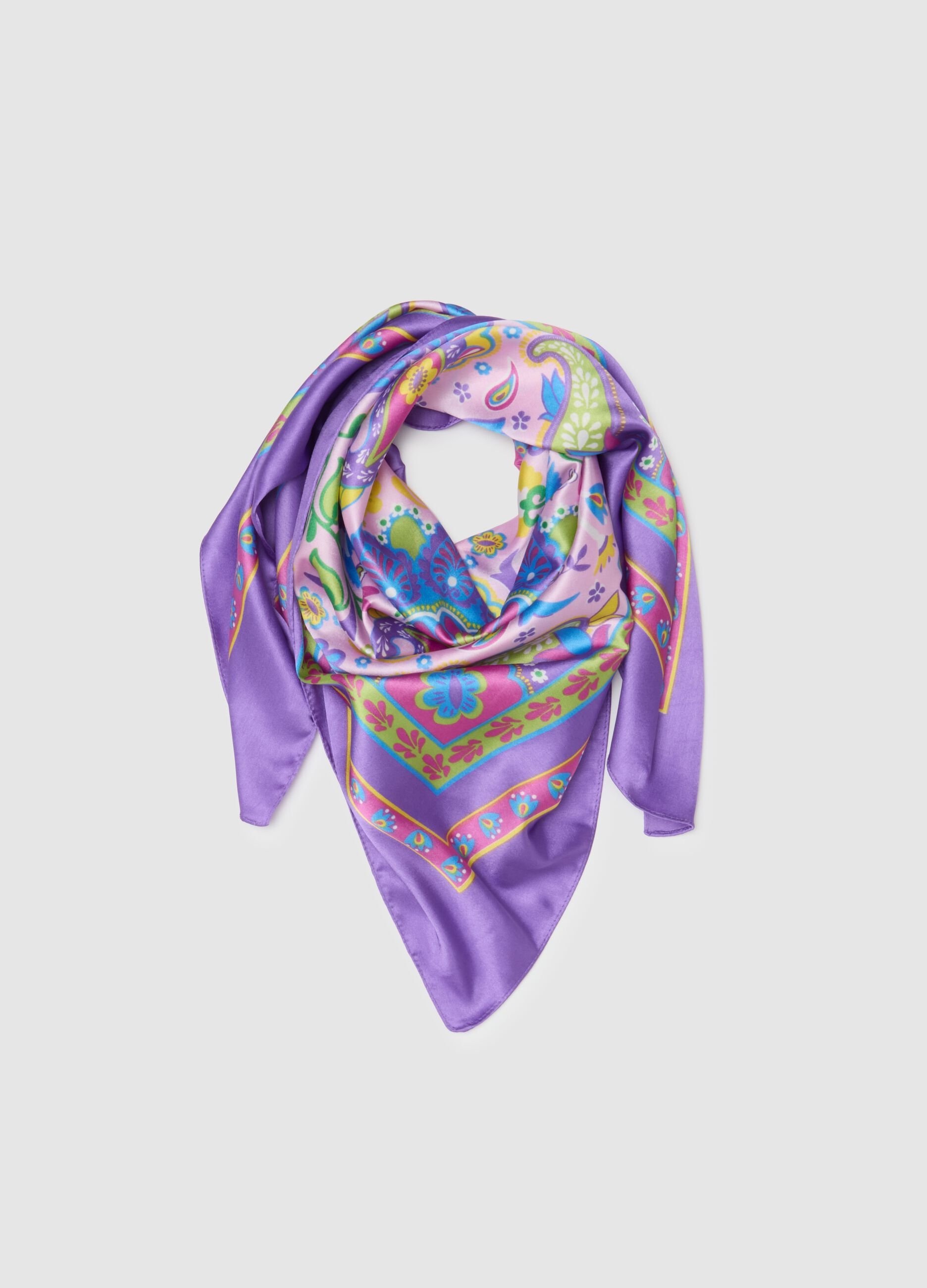 Multicolour scarf with floral patterns