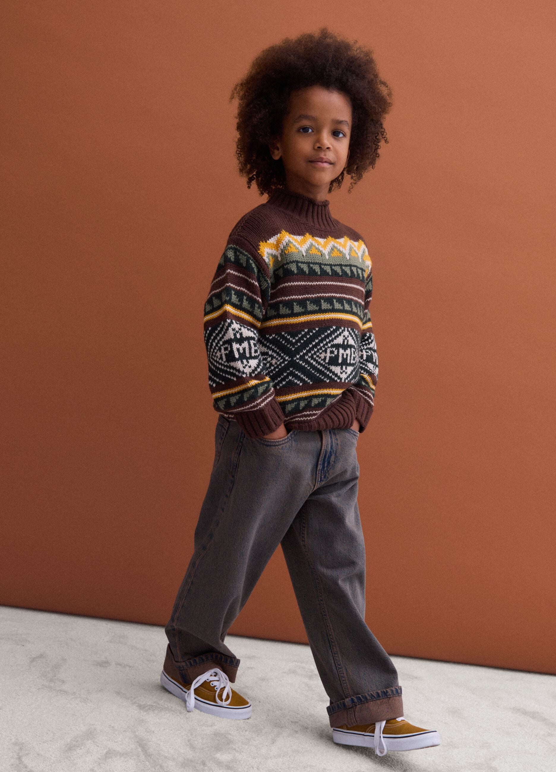 Maglione multicolor jacquard in misto lana con colletto rialzato regular fit