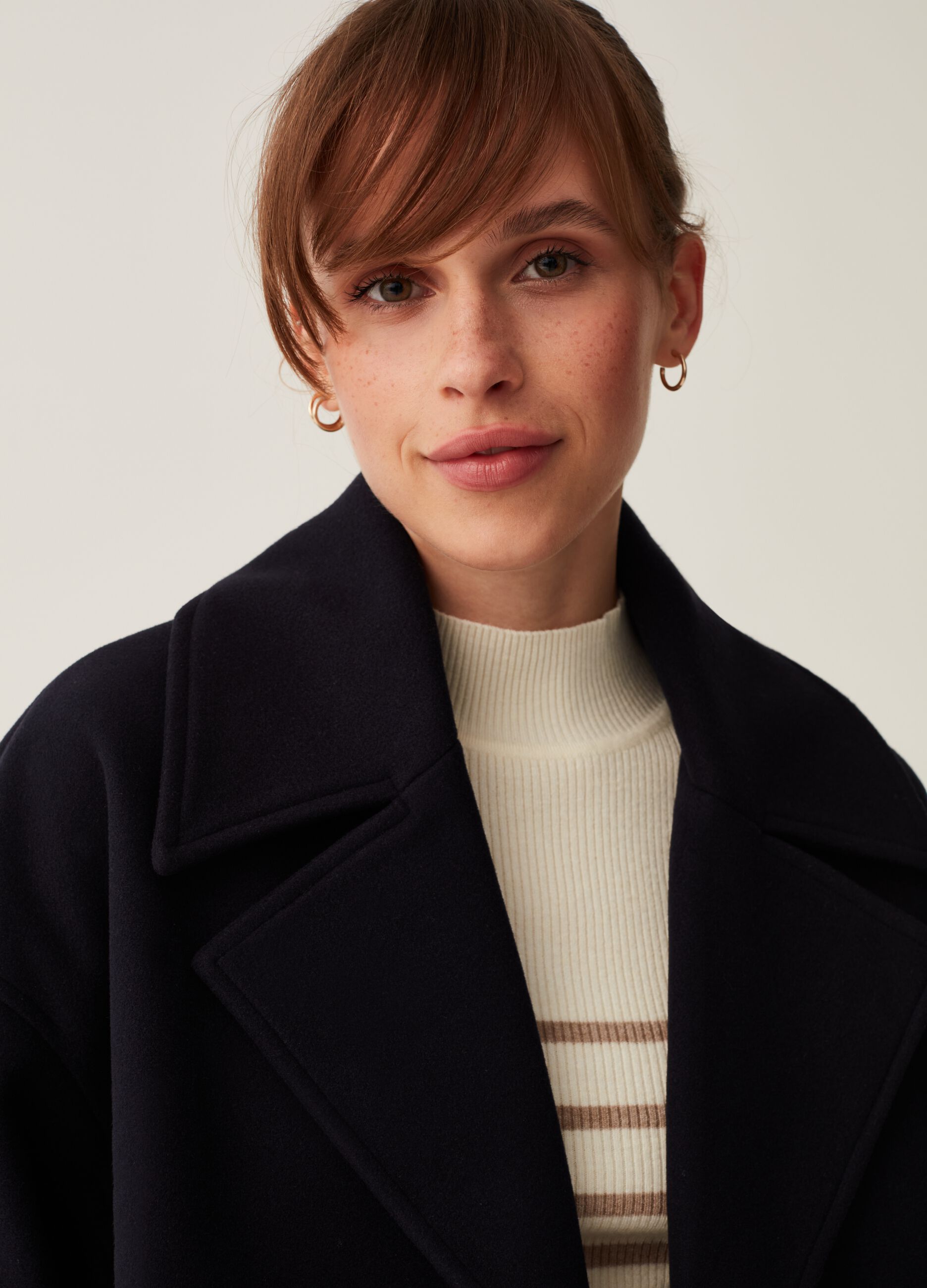 Cappotto corto doppiopetto oversize_3