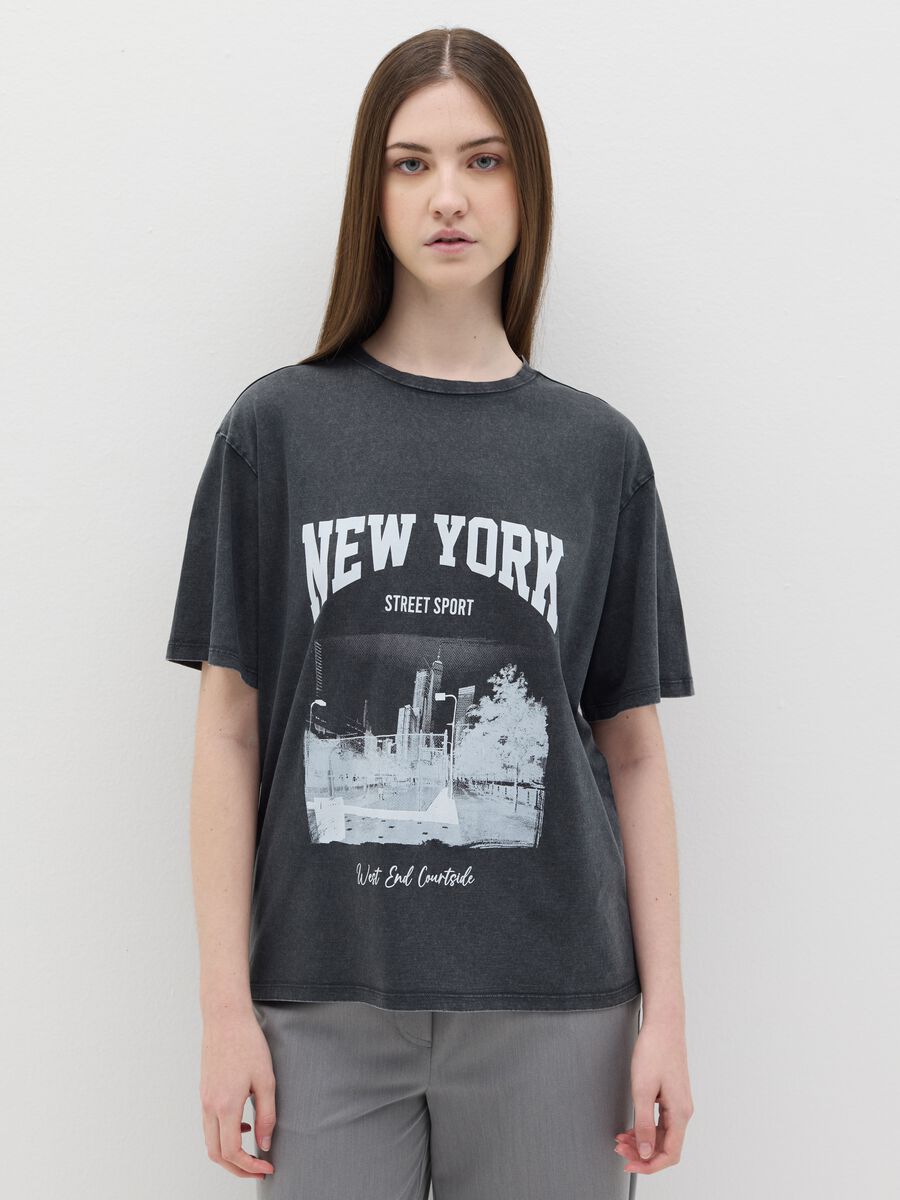 Black cotton T-shirt with city print_0