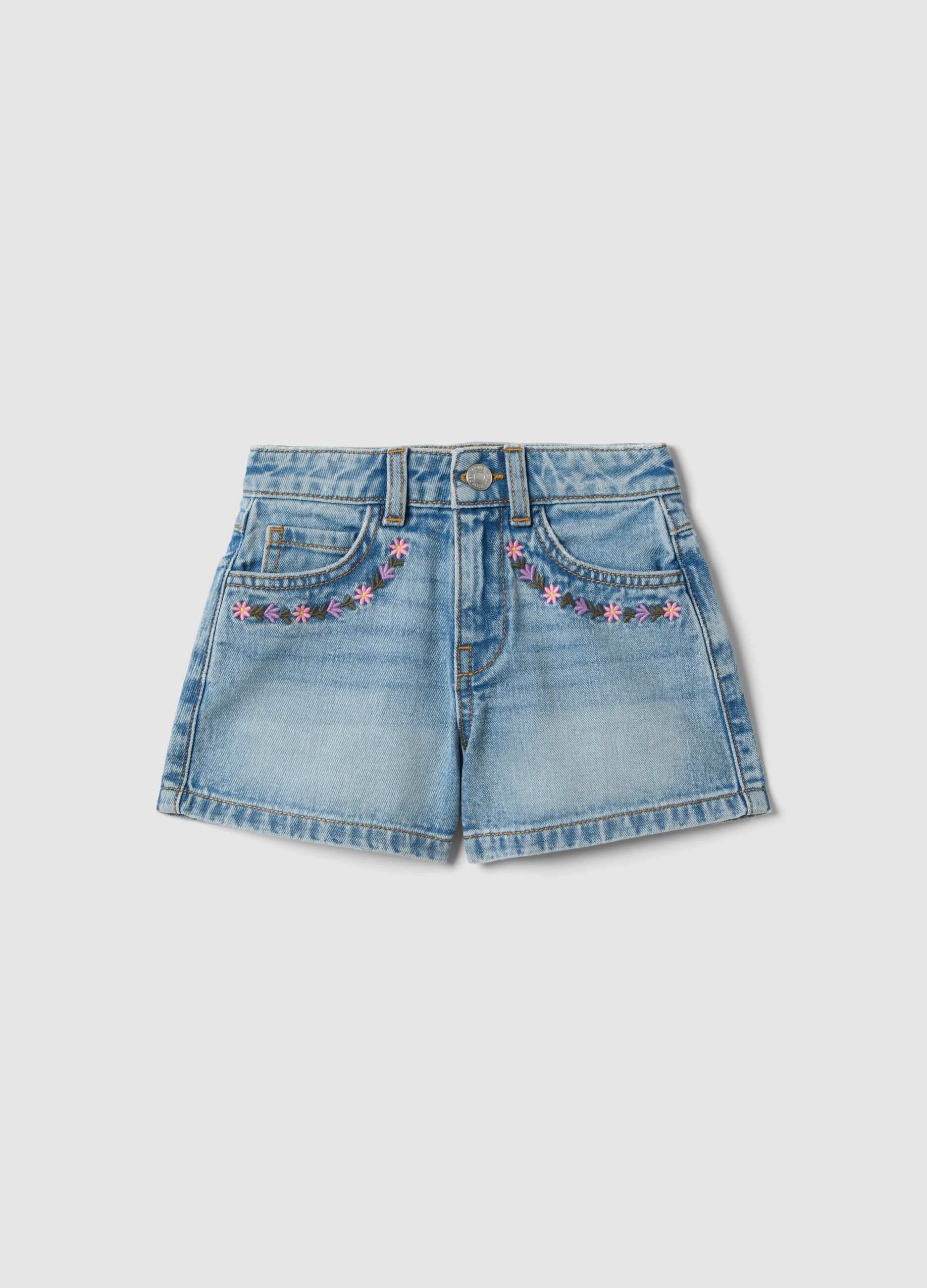 Girls&rsquo; blue denim cotton shorts, regular fit with embroidery